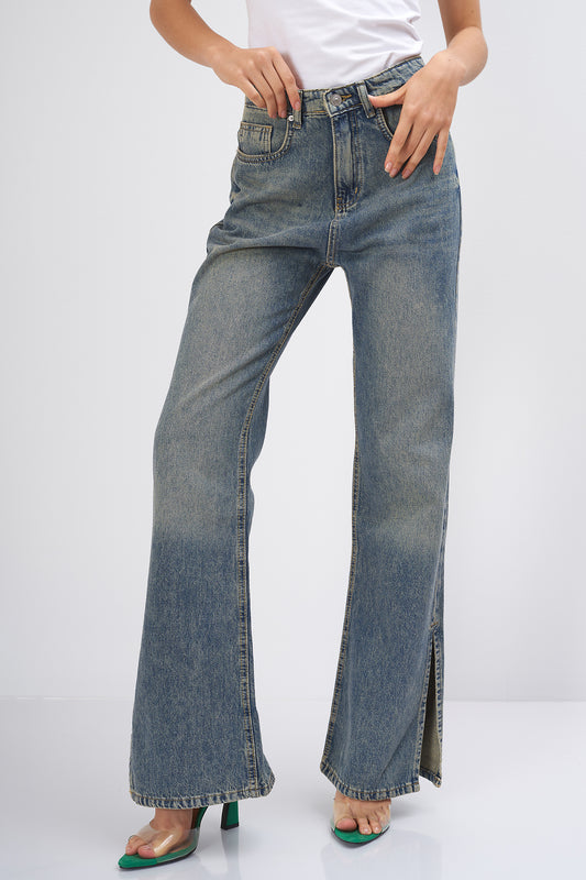 High Rise Slim - Flared Fit Jeans