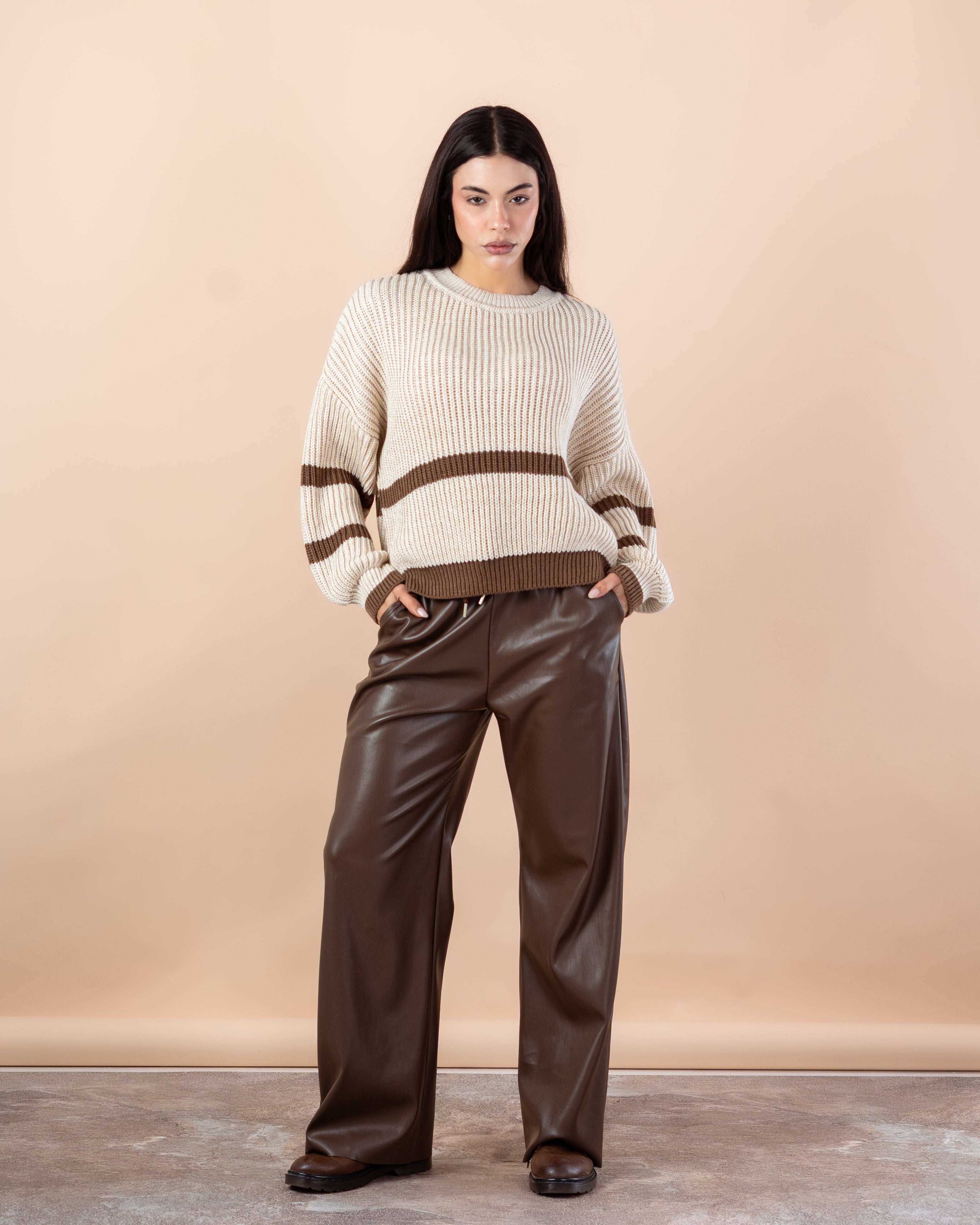 بلوفر محبوك - أكمام مخططة (رقبة دائرية)