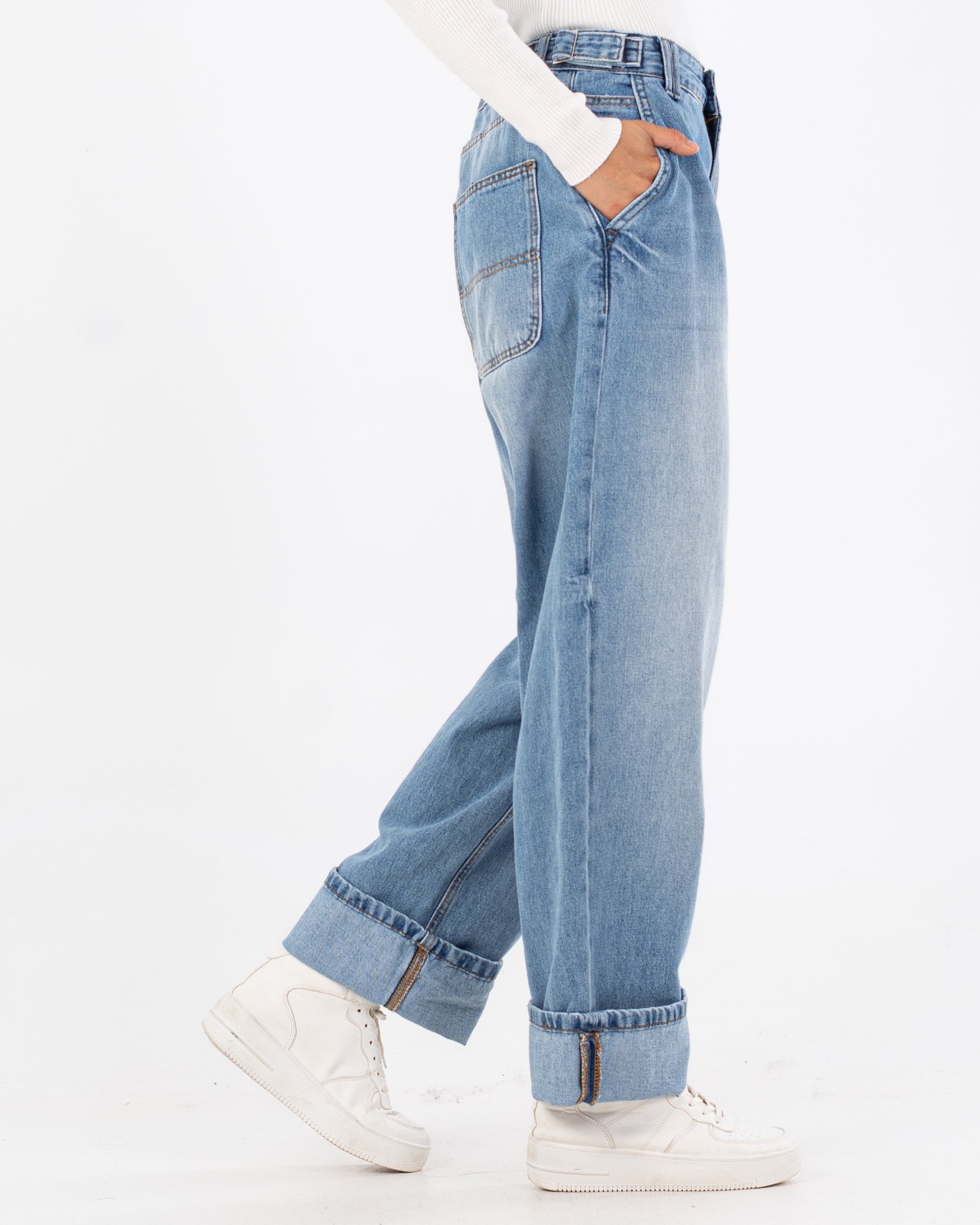 بنطلون جينز بجيوب مشقوقة