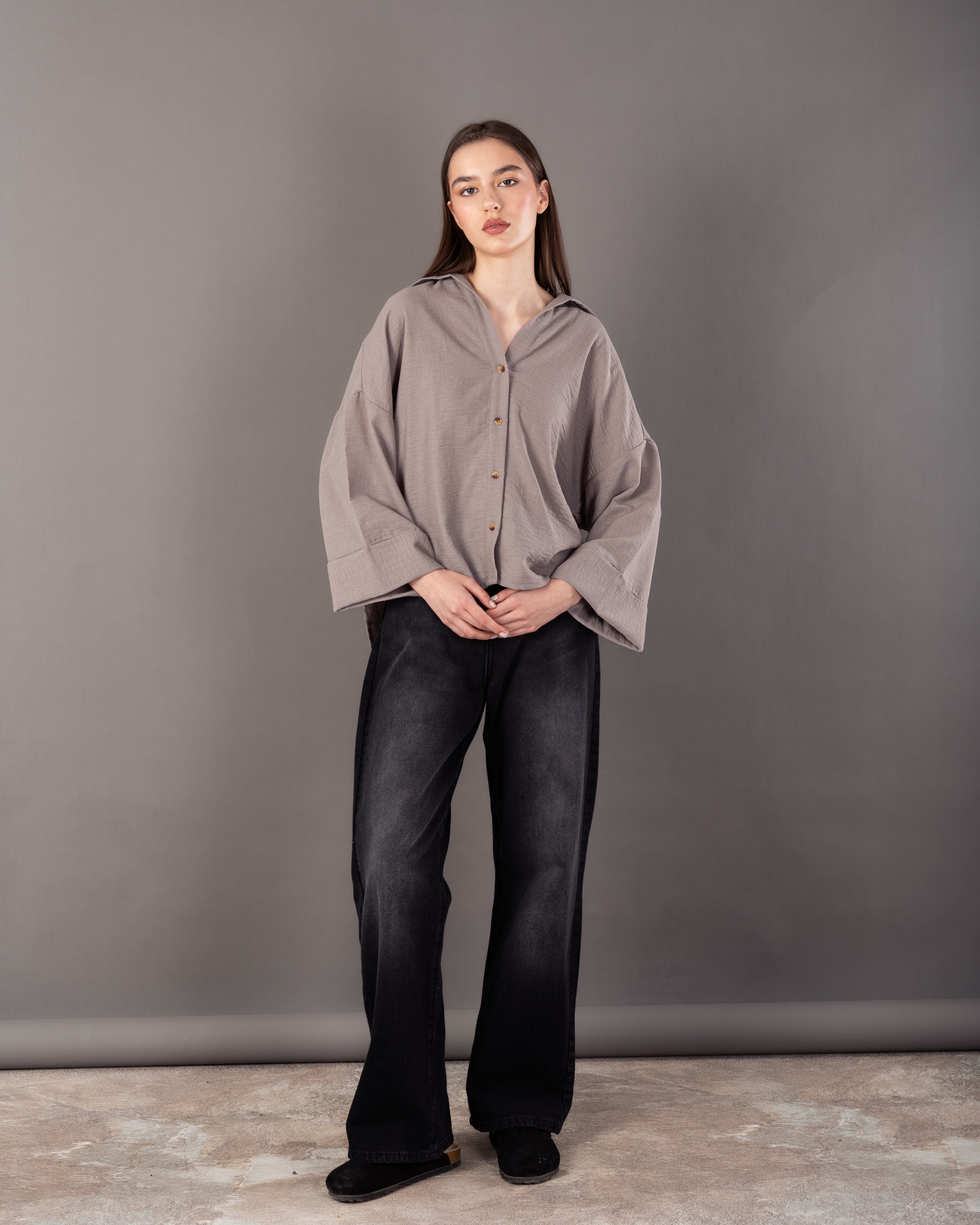 Plain Shirt With Chest Pocket – Wide Sleeves