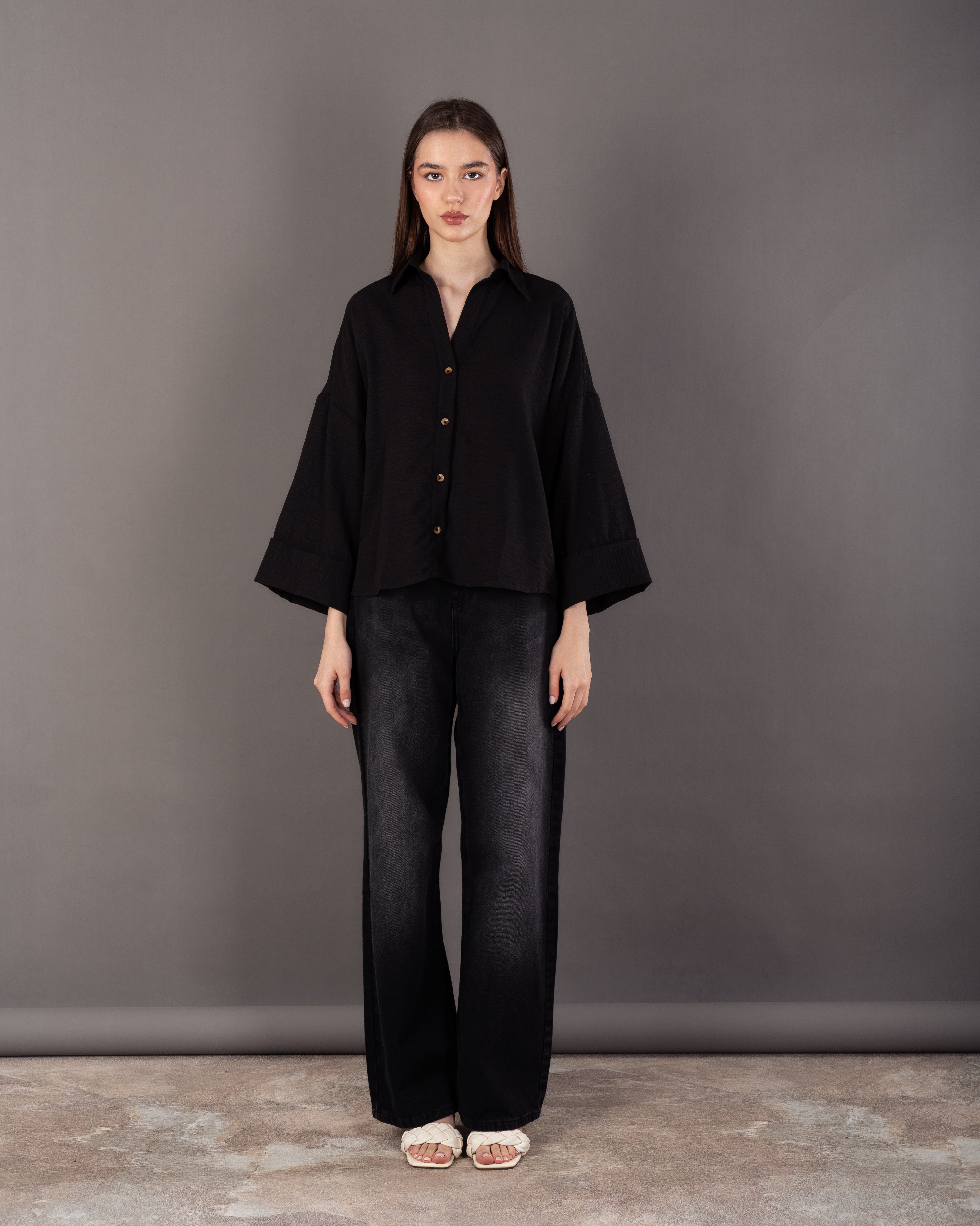 Plain Shirt With Chest Pocket – Wide Sleeves