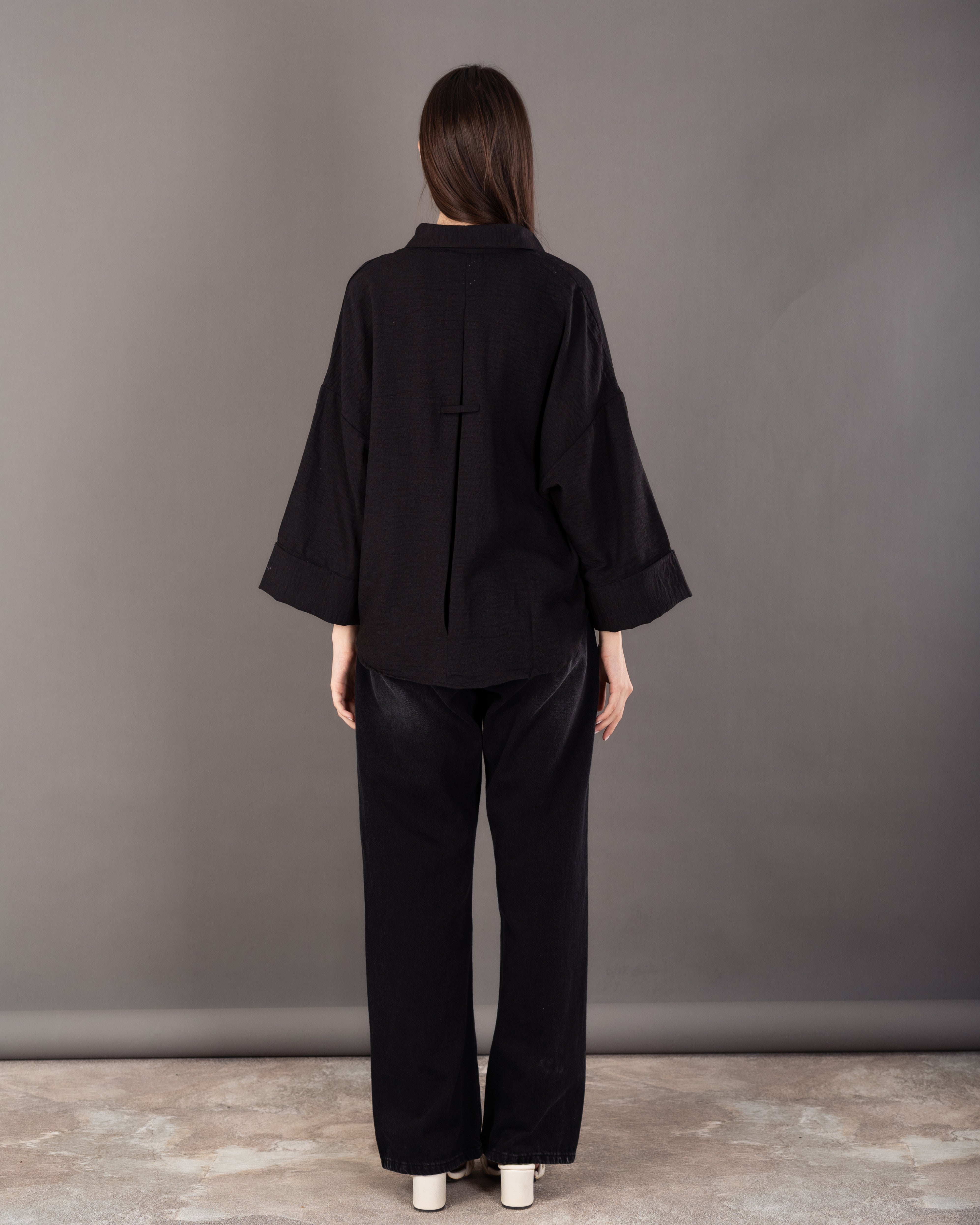 Plain Shirt With Chest Pocket – Wide Sleeves