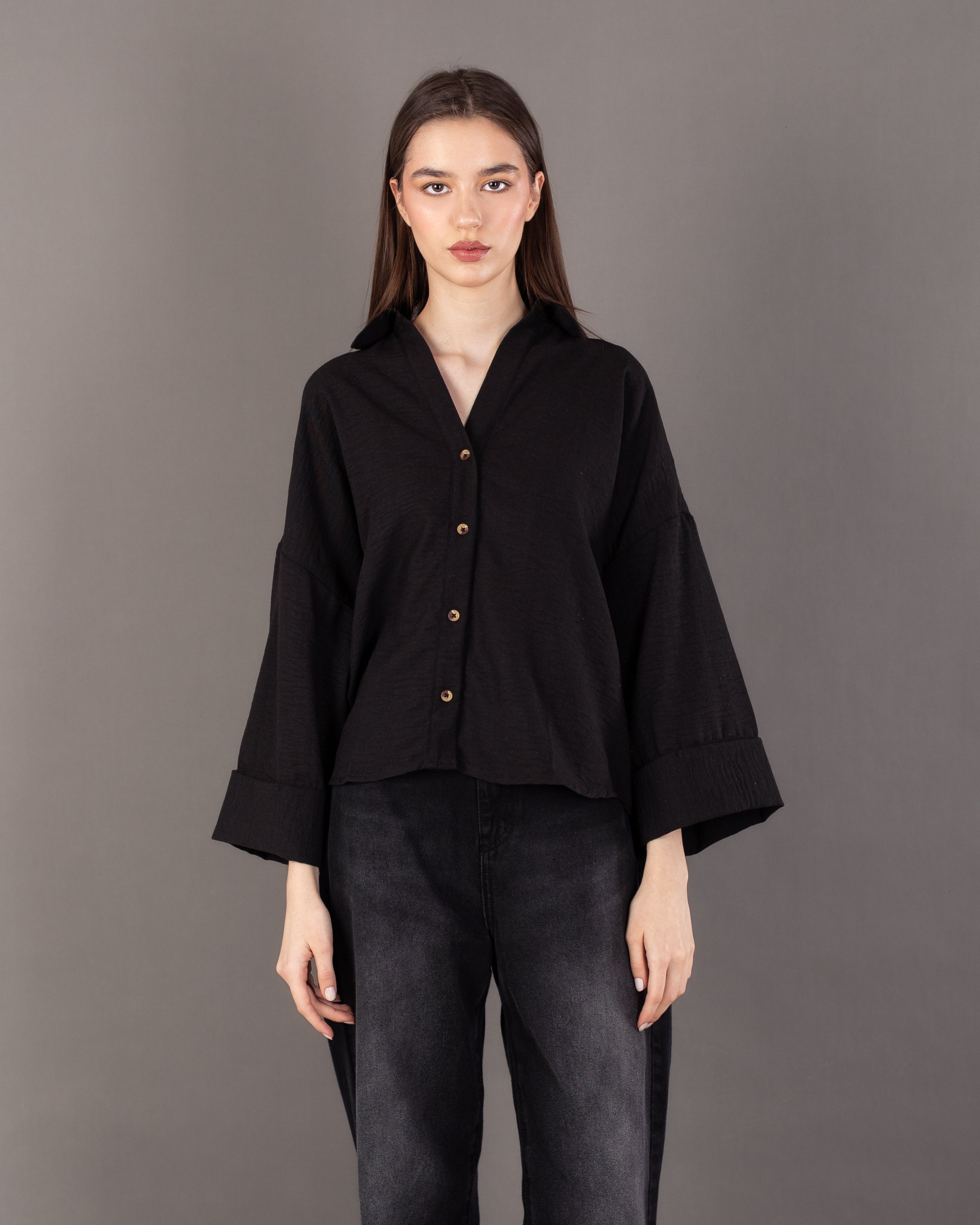 Plain Shirt With Chest Pocket – Wide Sleeves