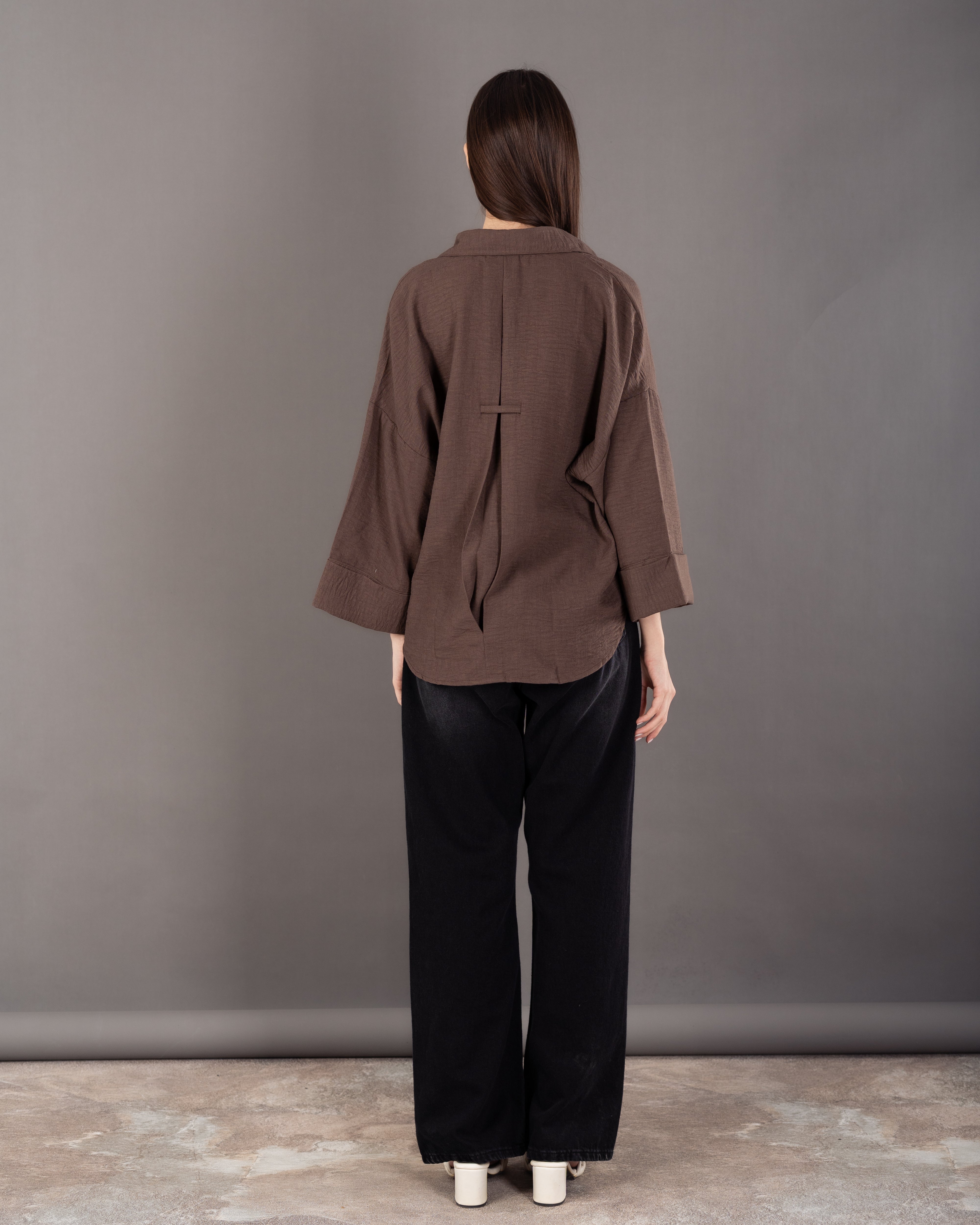 Plain Shirt With Chest Pocket – Wide Sleeves