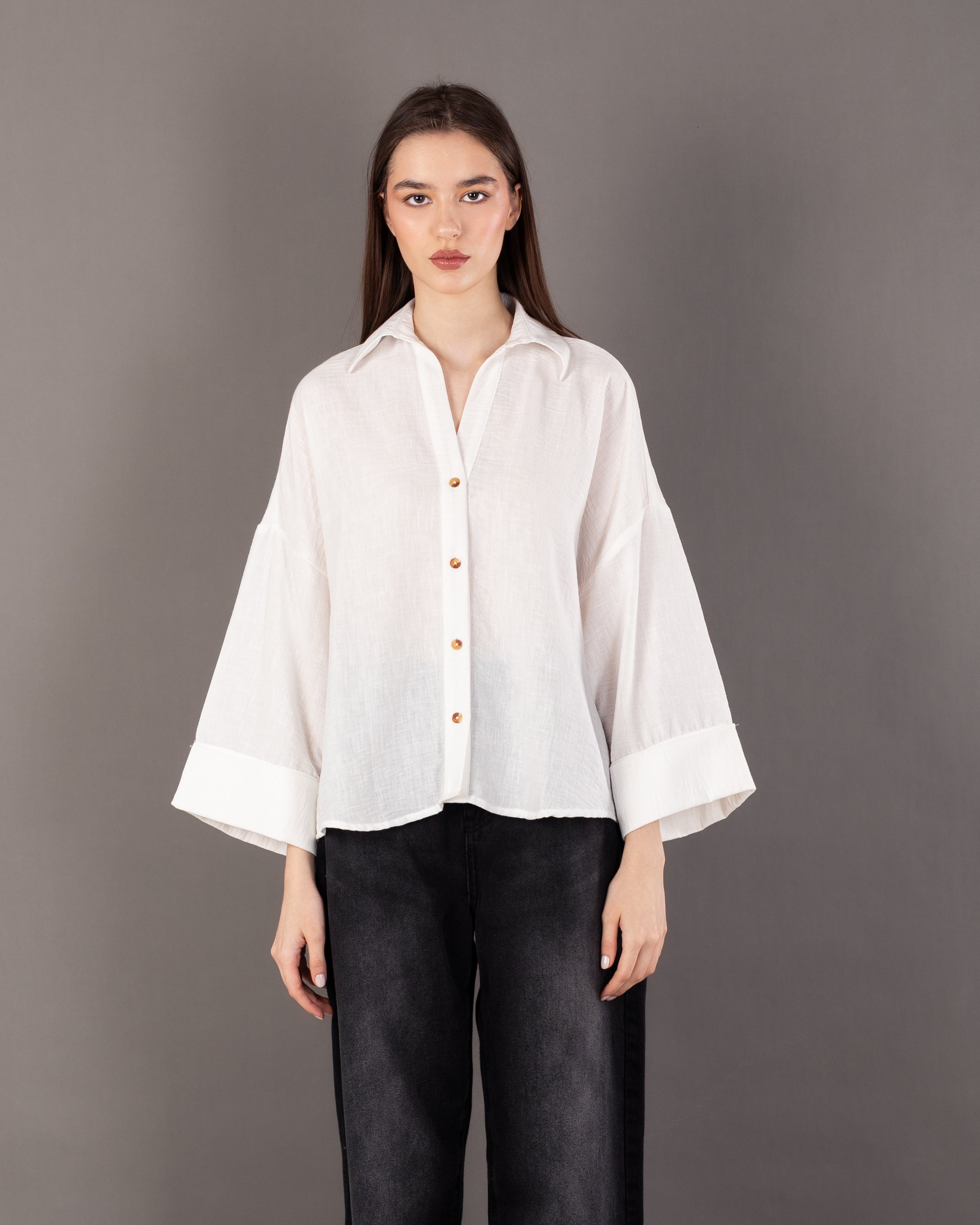 Plain Shirt With Chest Pocket – Wide Sleeves