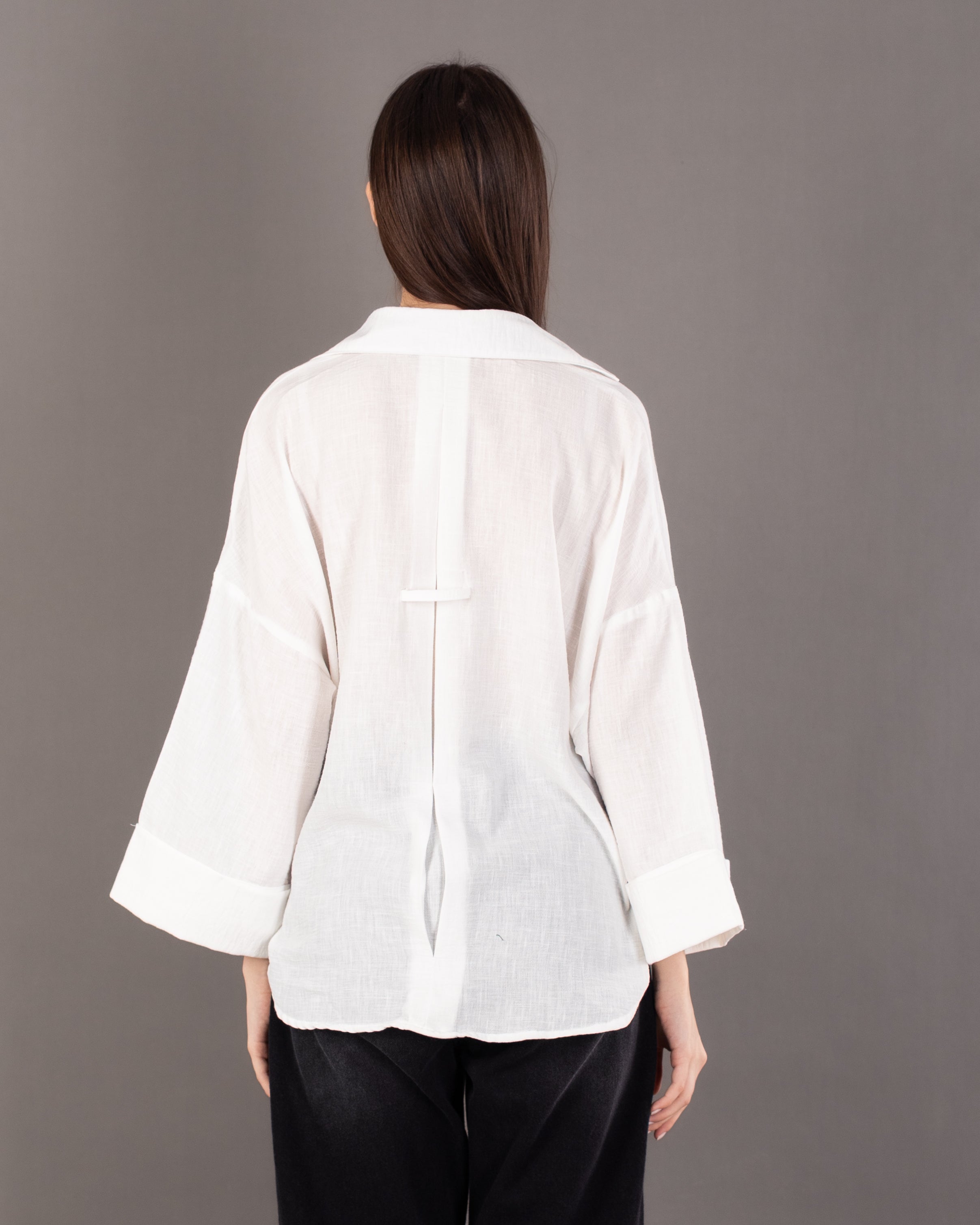 Plain Shirt With Chest Pocket – Wide Sleeves