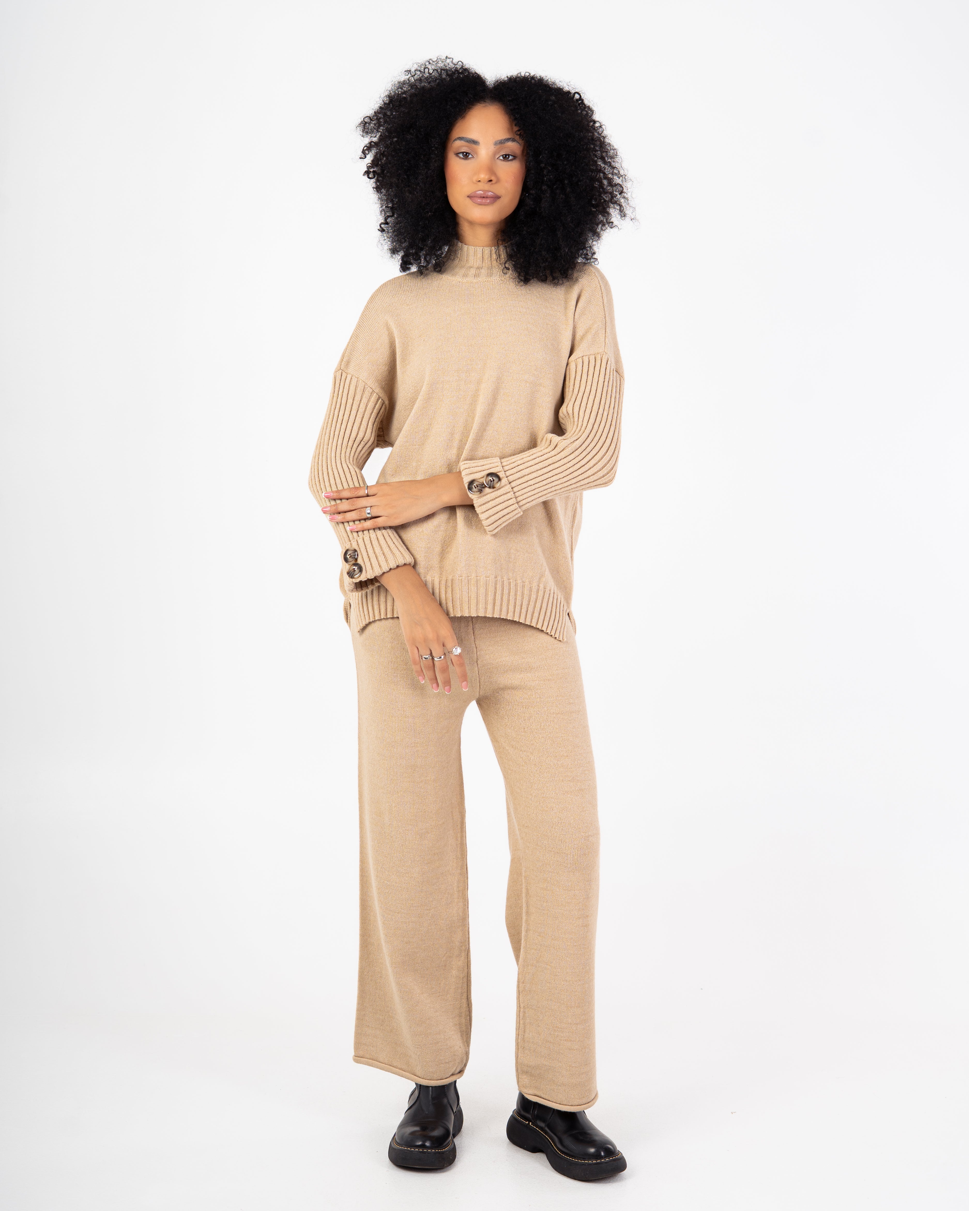 Knitwear Suit – Plain With Folded Sleeves (With Buttons)