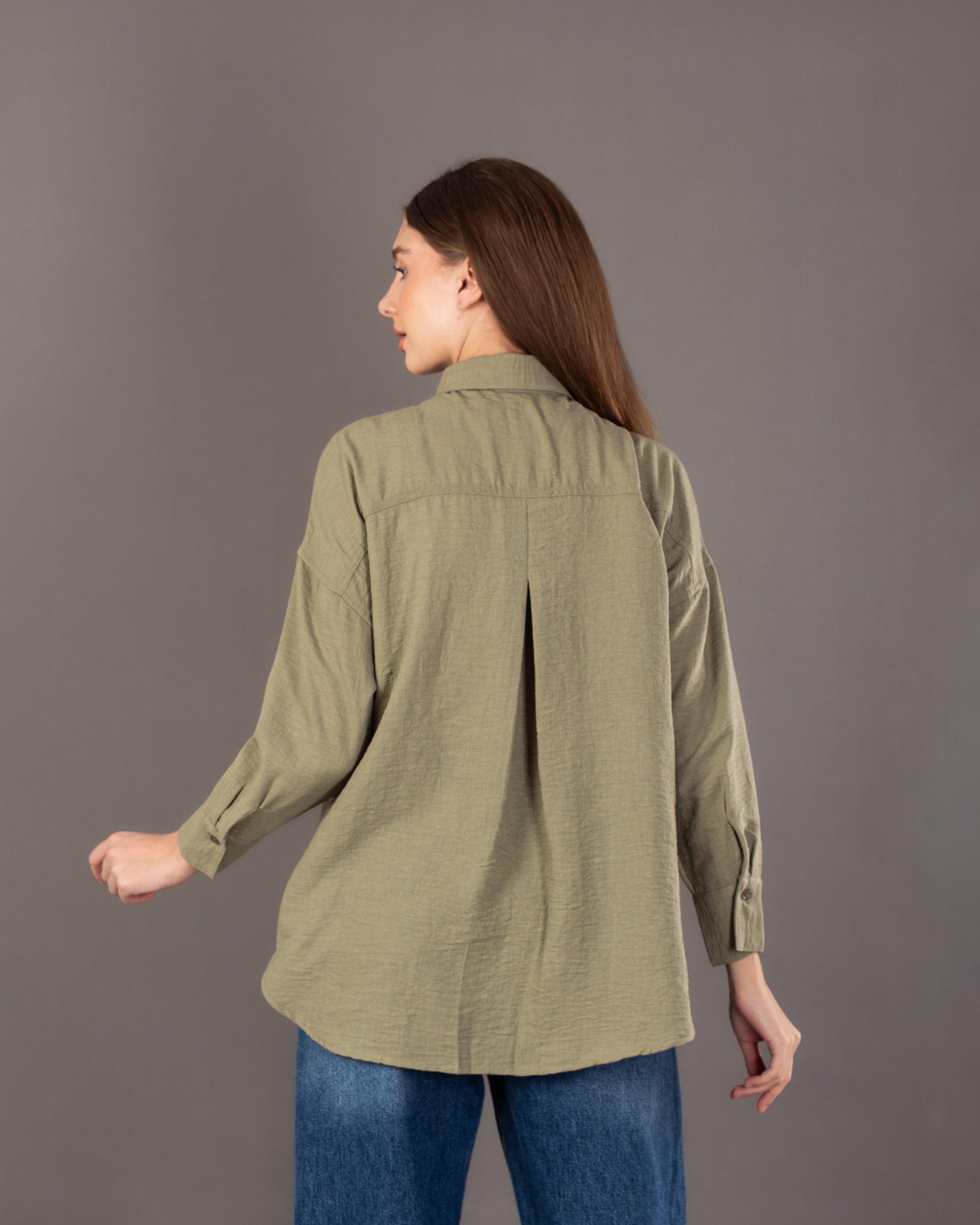 قميص كتان سادة - بجيب صدر كبير