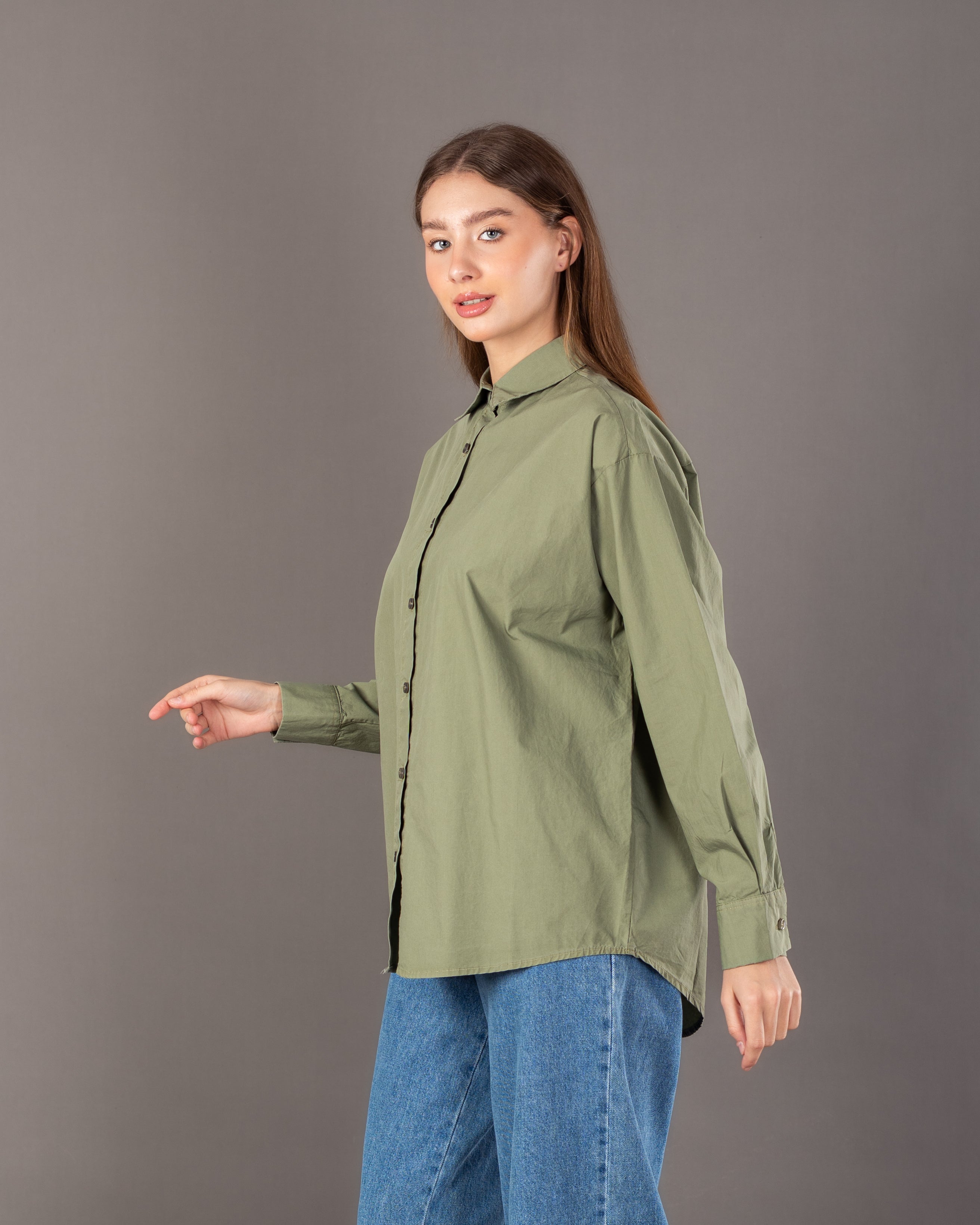 Long Plain Shirt - With Colored Buttons