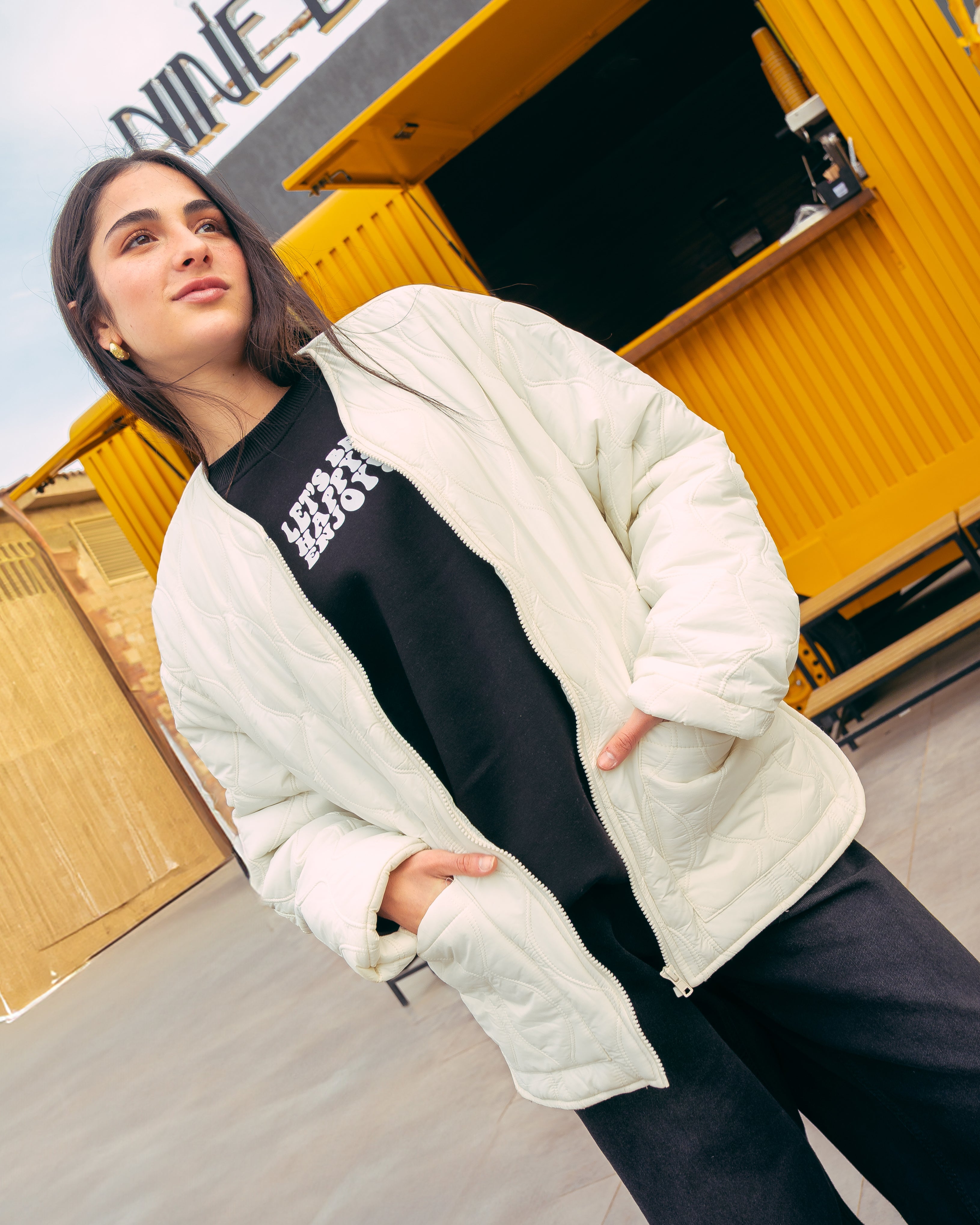 جاكيت مقاوم للماء – رقبة دائرية (جيوب)