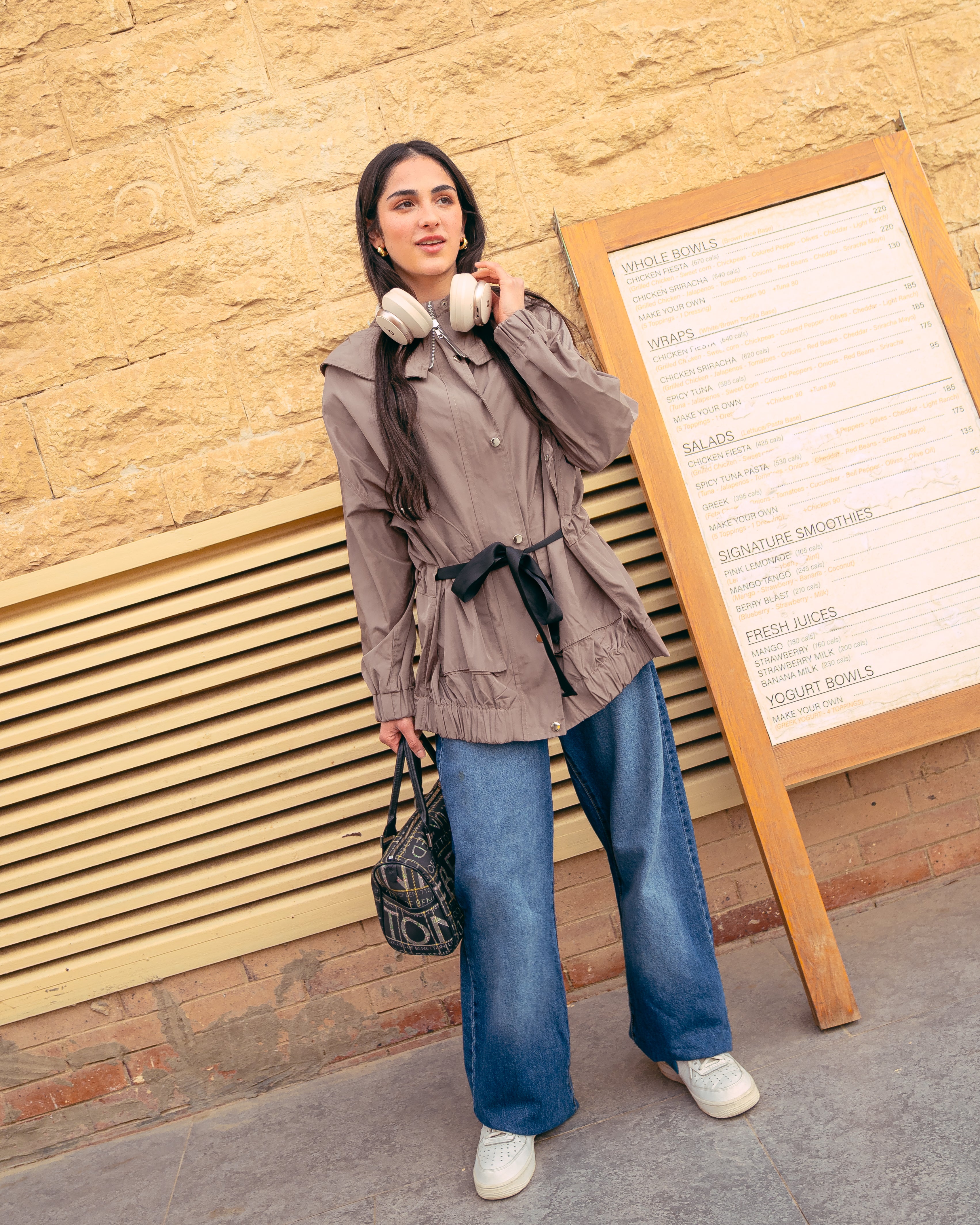 جاكيت سادة بحزام - بغطاء رأس (سحاب وأزرار صغيرة)