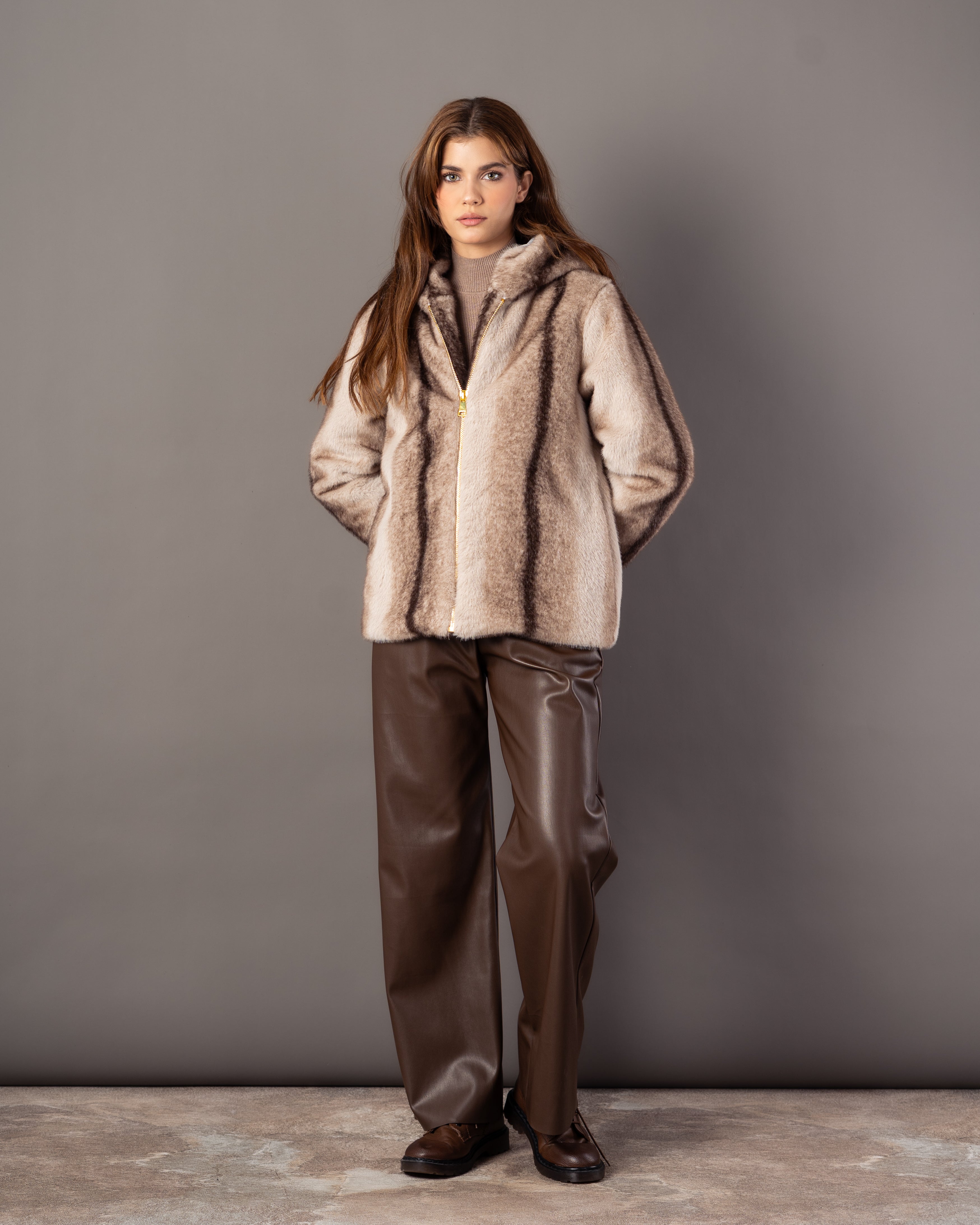 Fur Jacket – Hooded (Zipper, Soft Fur)