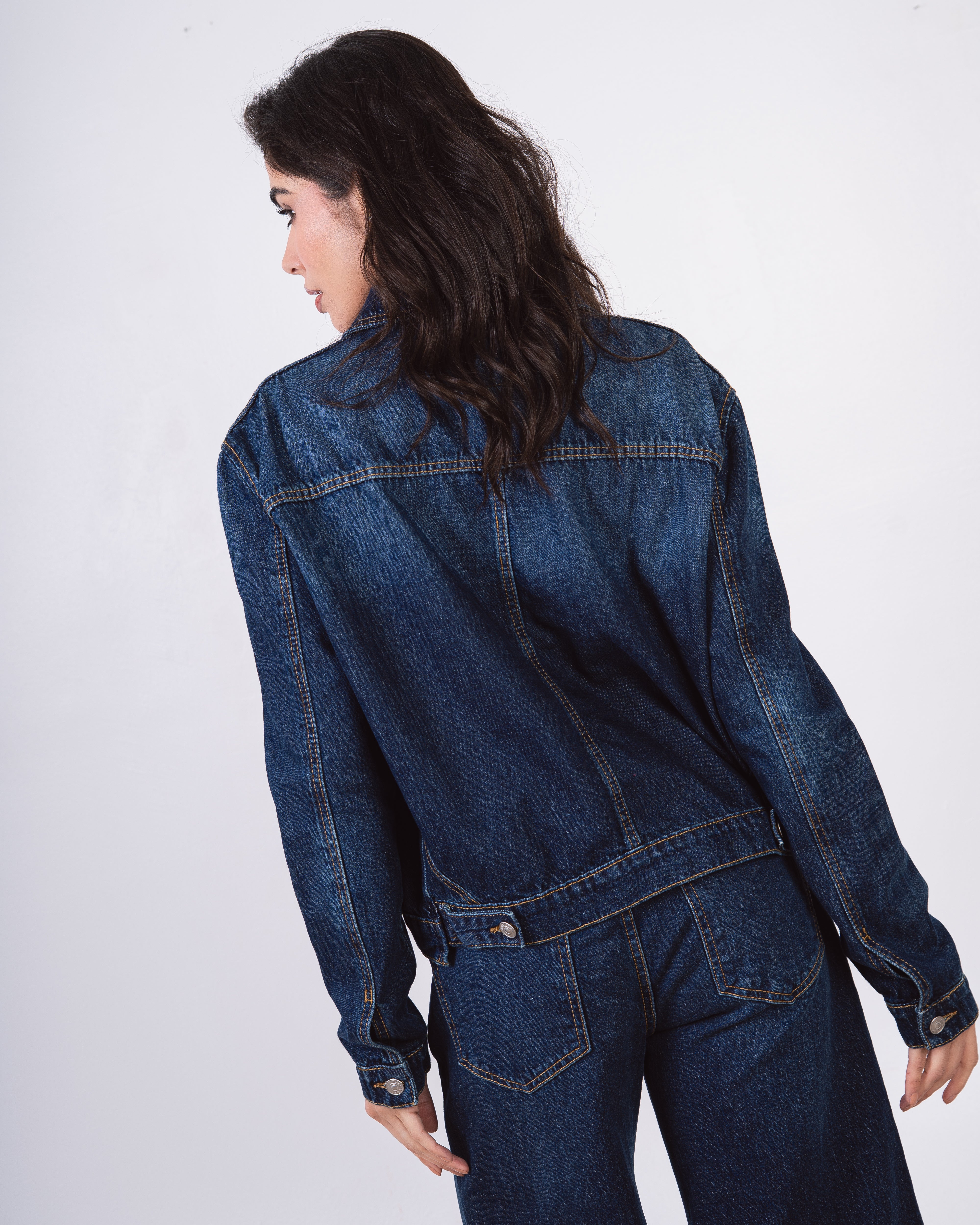 Short Jacket – Chest Pocket (Capsule Buttons)
