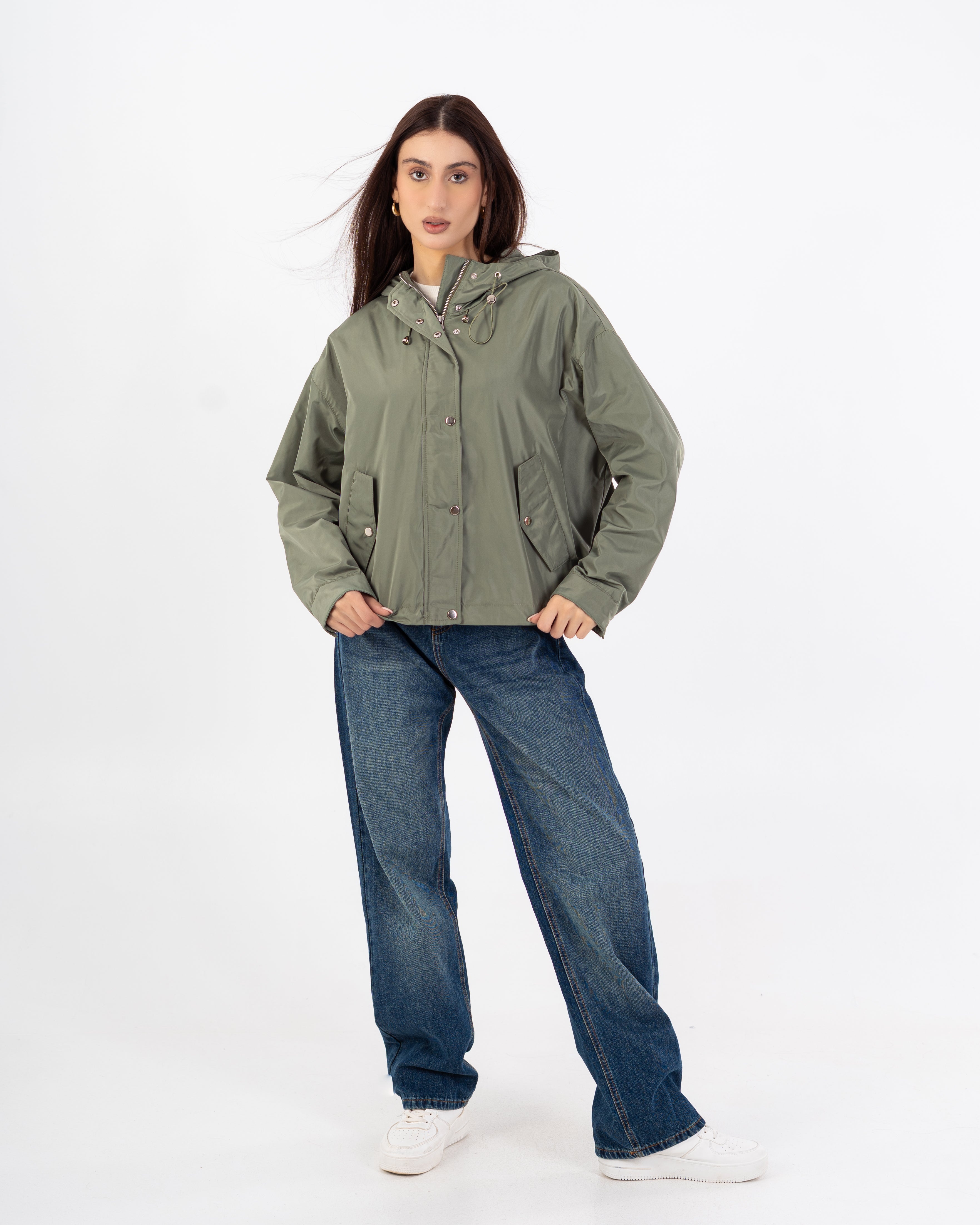 سترة مقاومة للماء – أزرار كبسولة (بغطاء رأس)