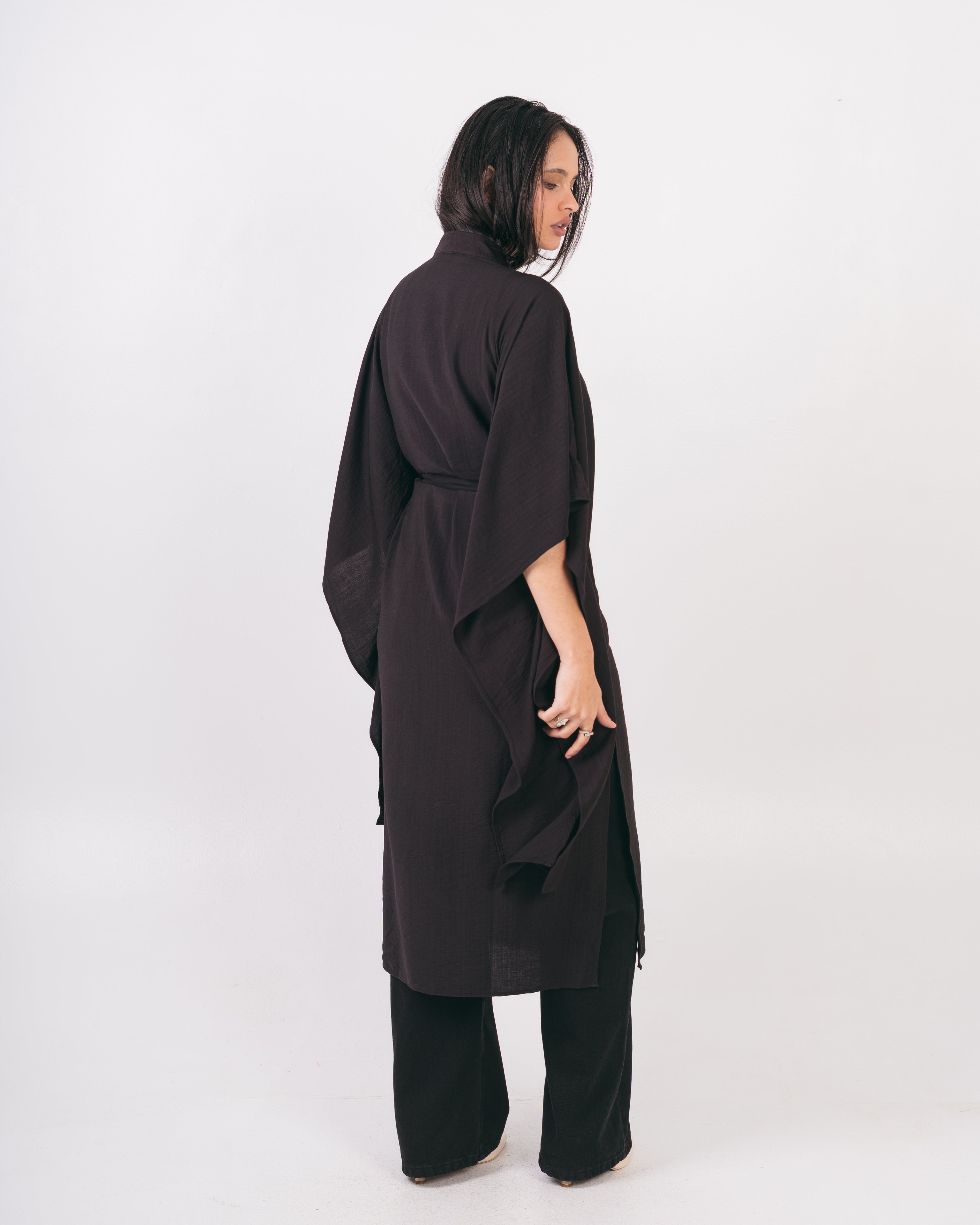 كيمونو طويل عريض سادة مع حزام