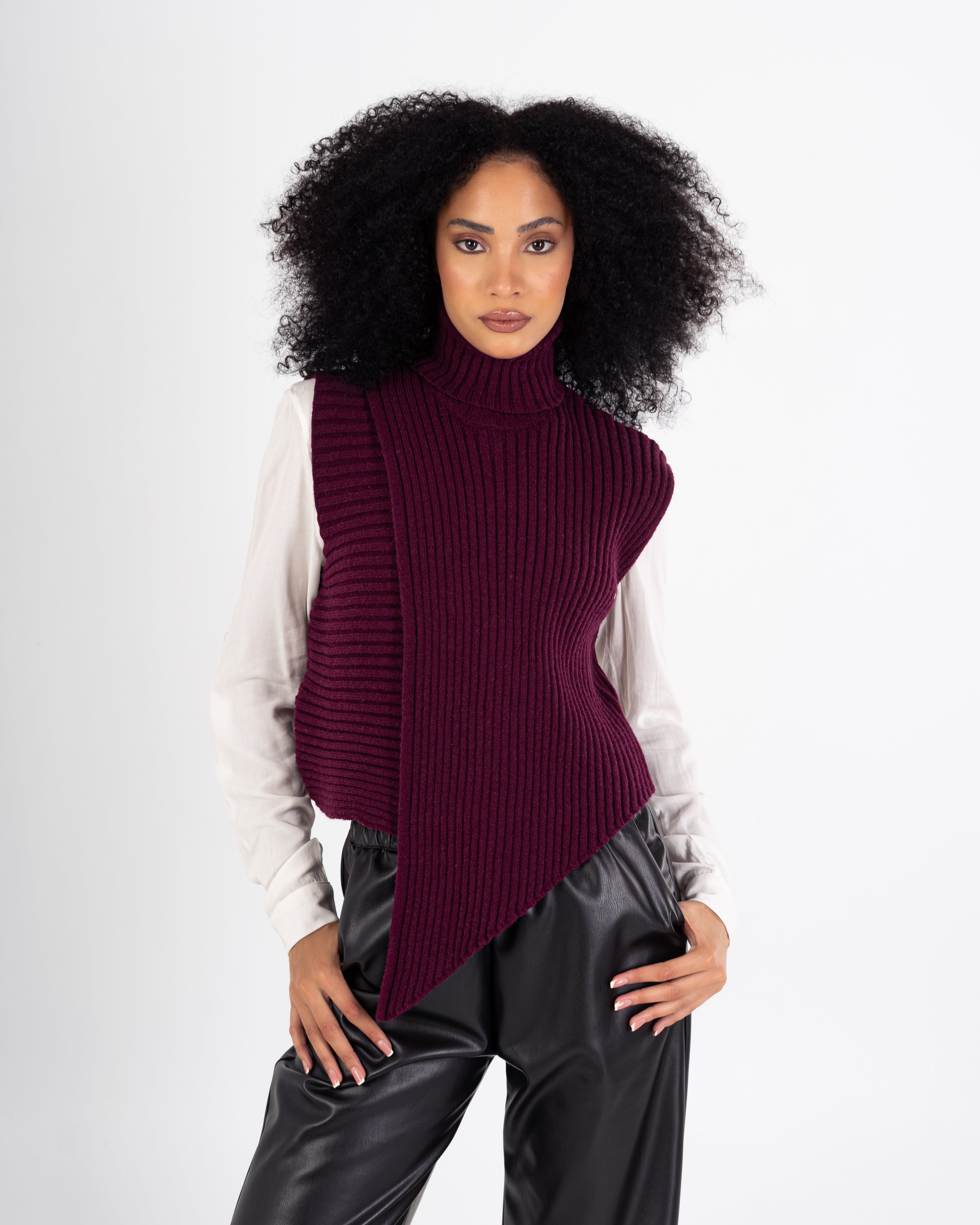 Knitwear Vest – High Neck Plain (Sleeveless)