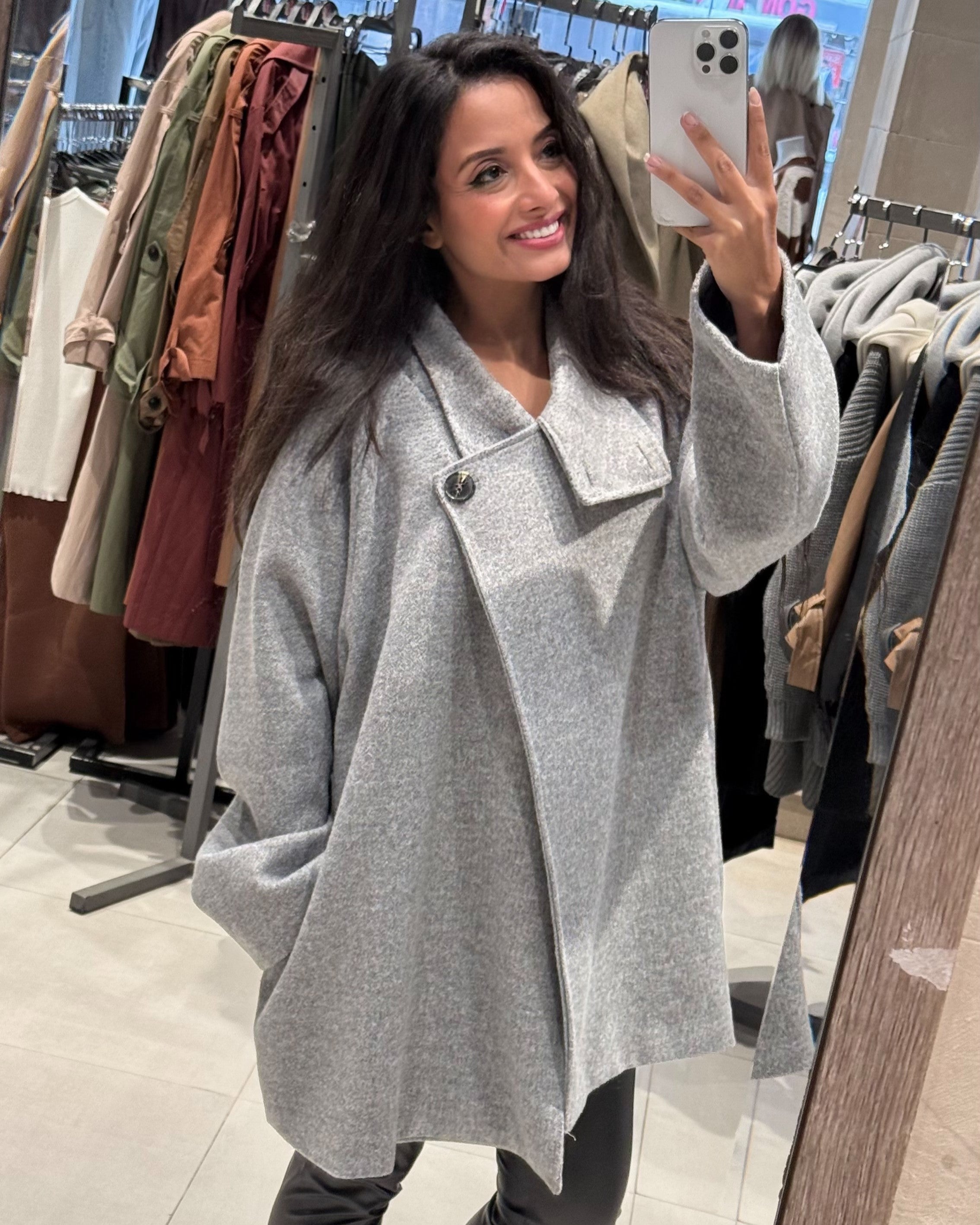 Wool Jacket – Plain (High Collar Buttoned Closure)