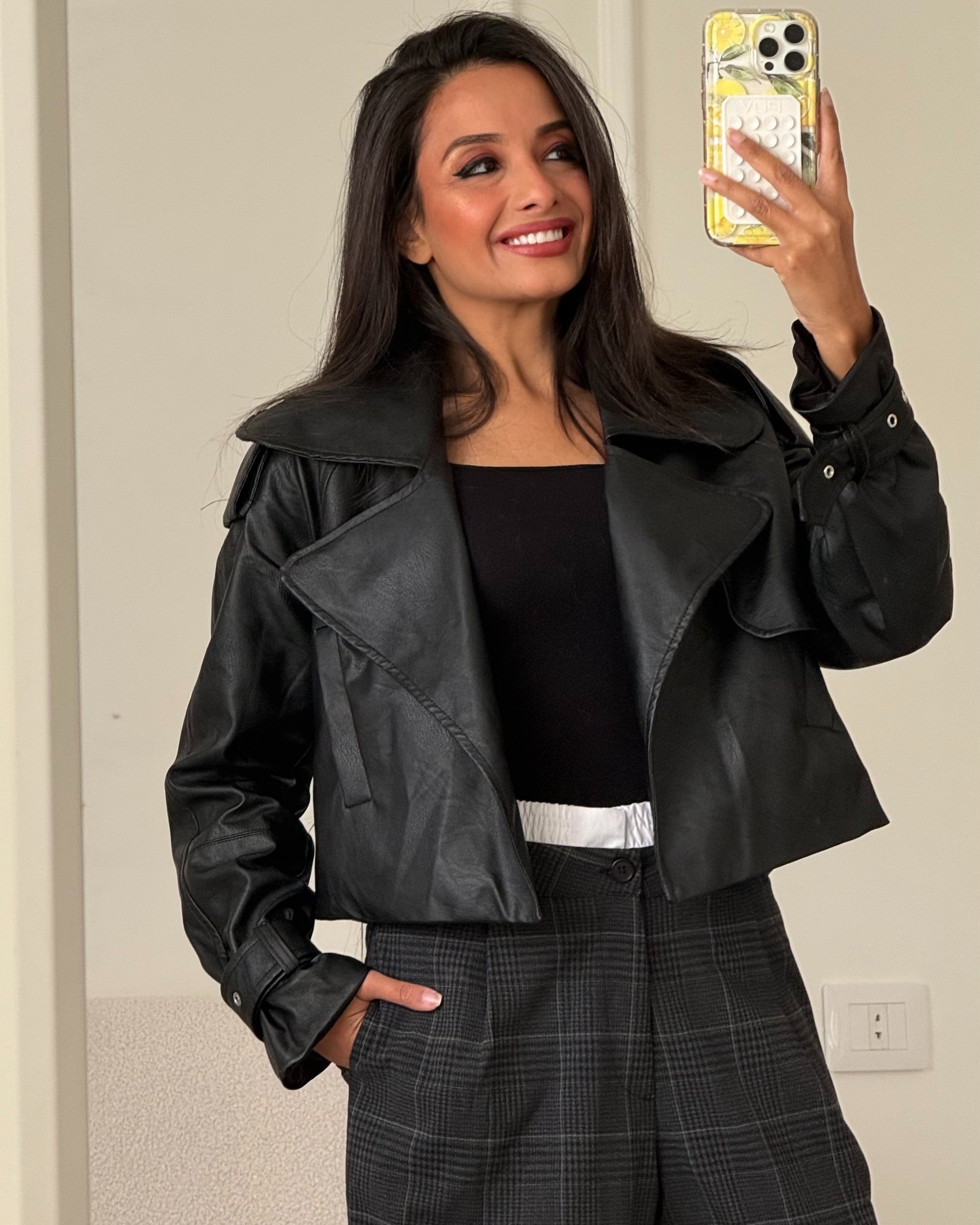Short Leather Jacket – Side Slit Pocket (Cuffed Sleeves)