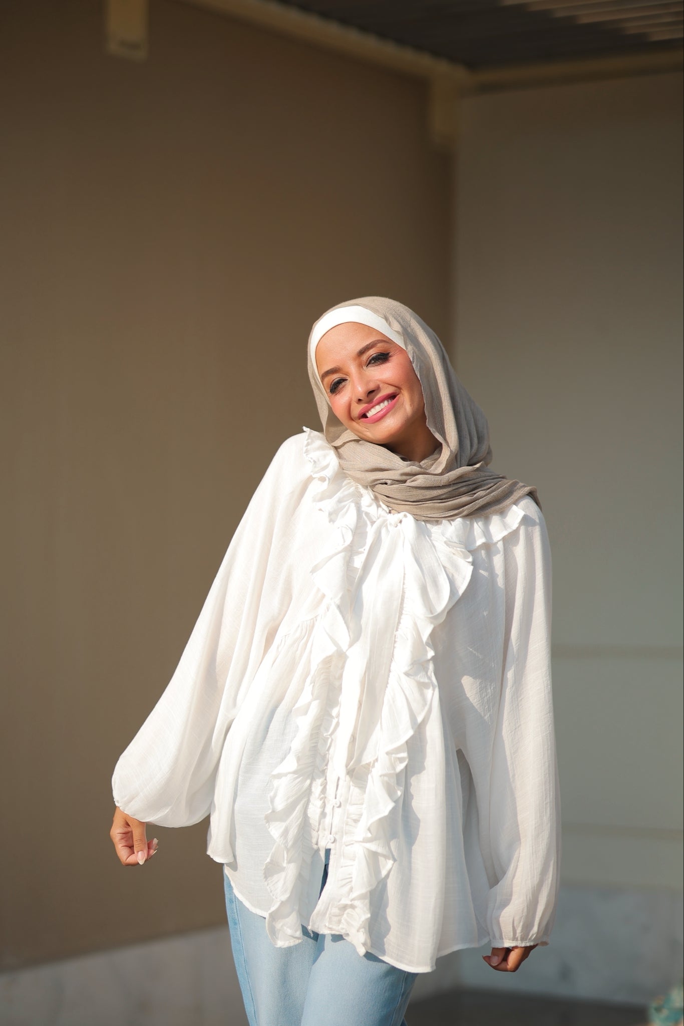 Minimal Tie Blouse