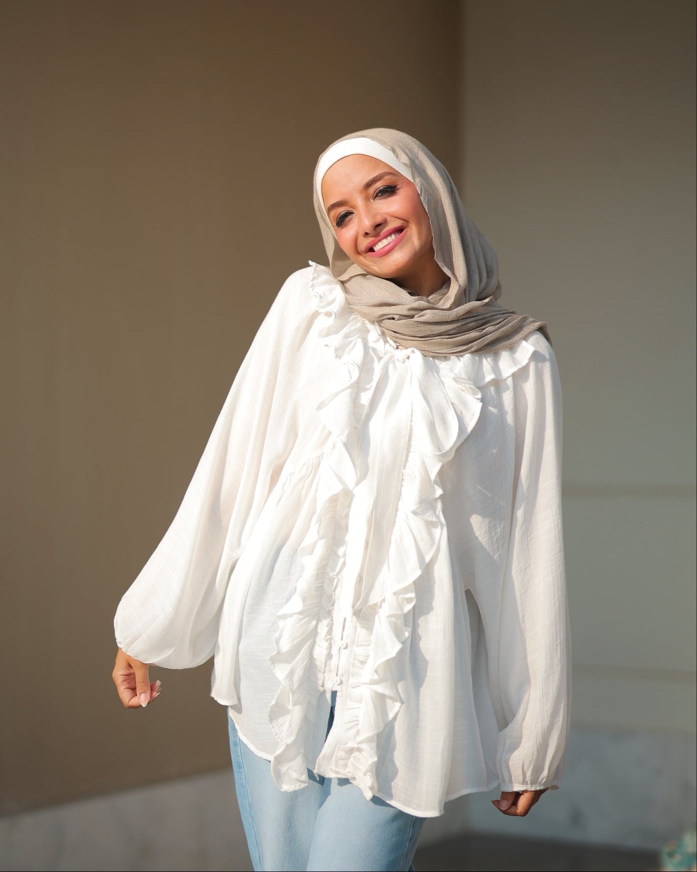 Minimal Tie Blouse