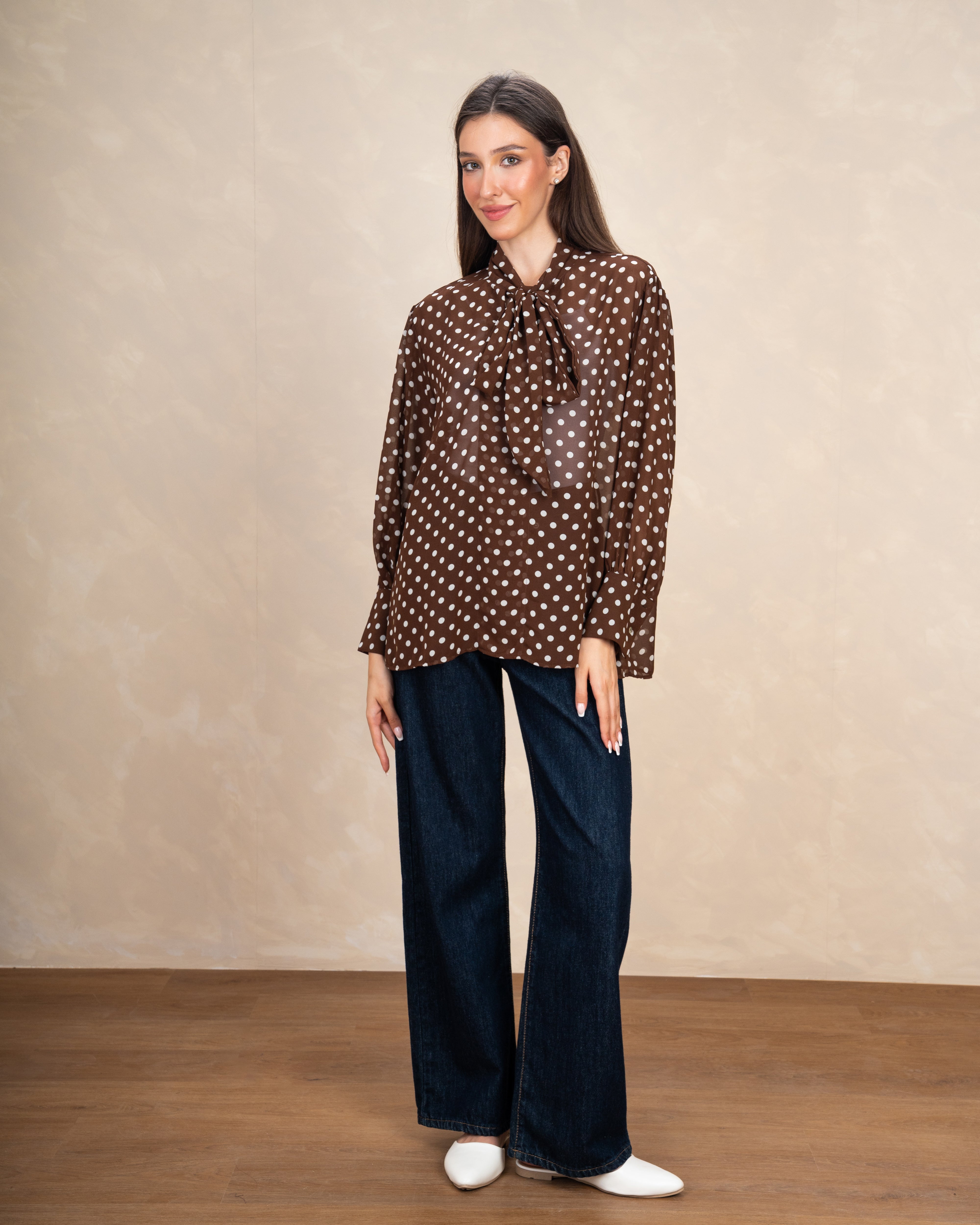 Floral blouse with a drawstring