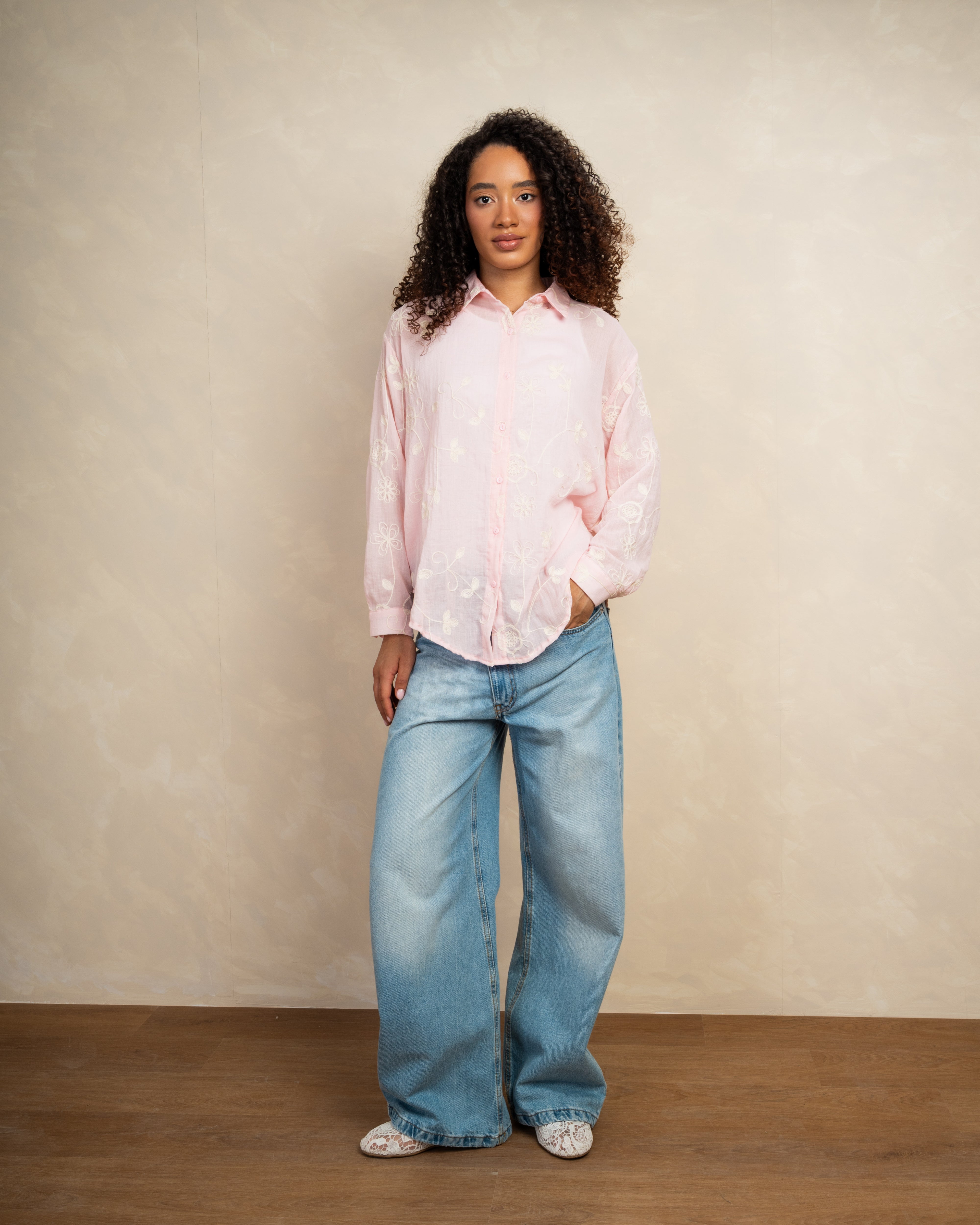 Long Shirt With Intertwined Floral Embroidery