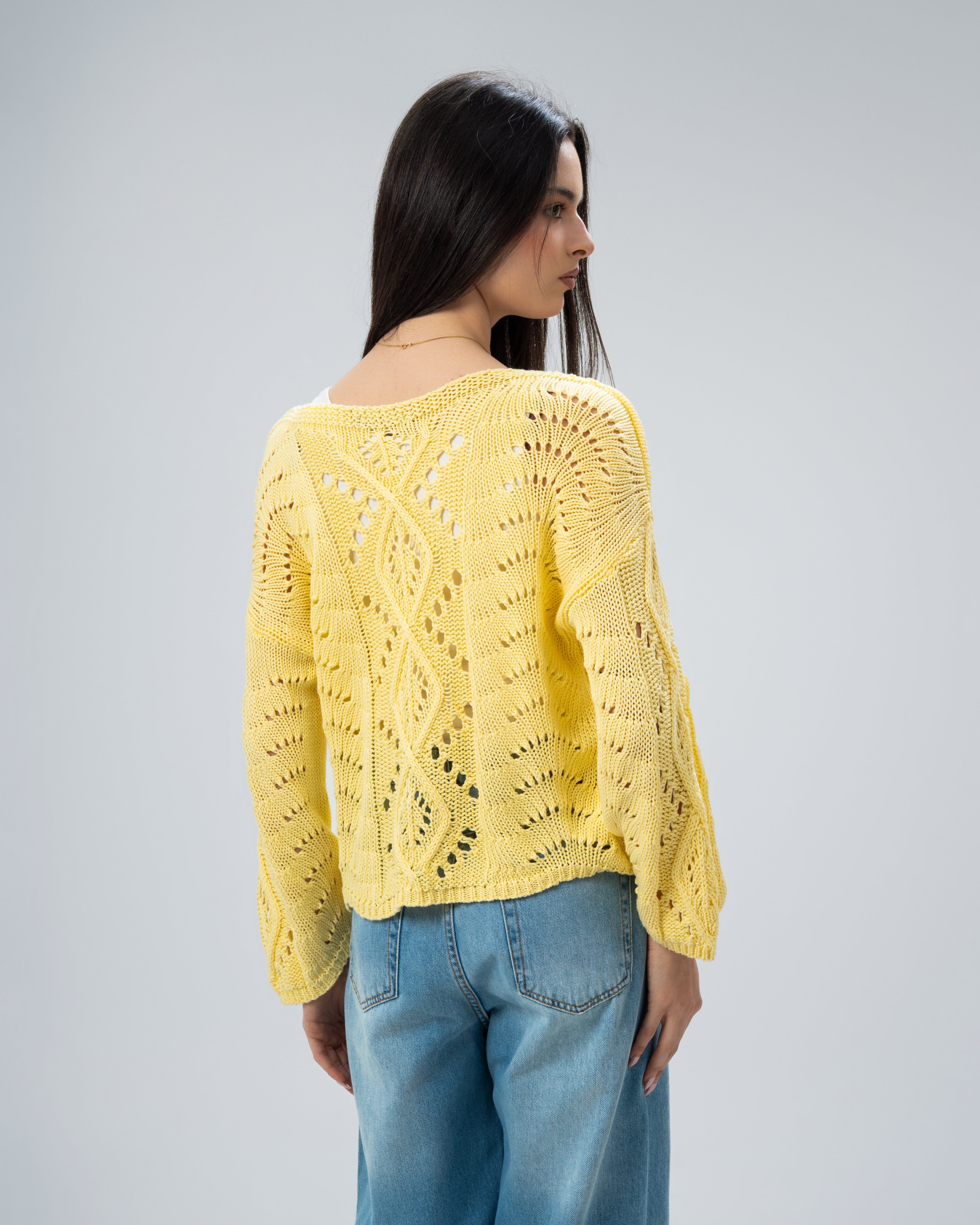 Knitwear with sleeves
