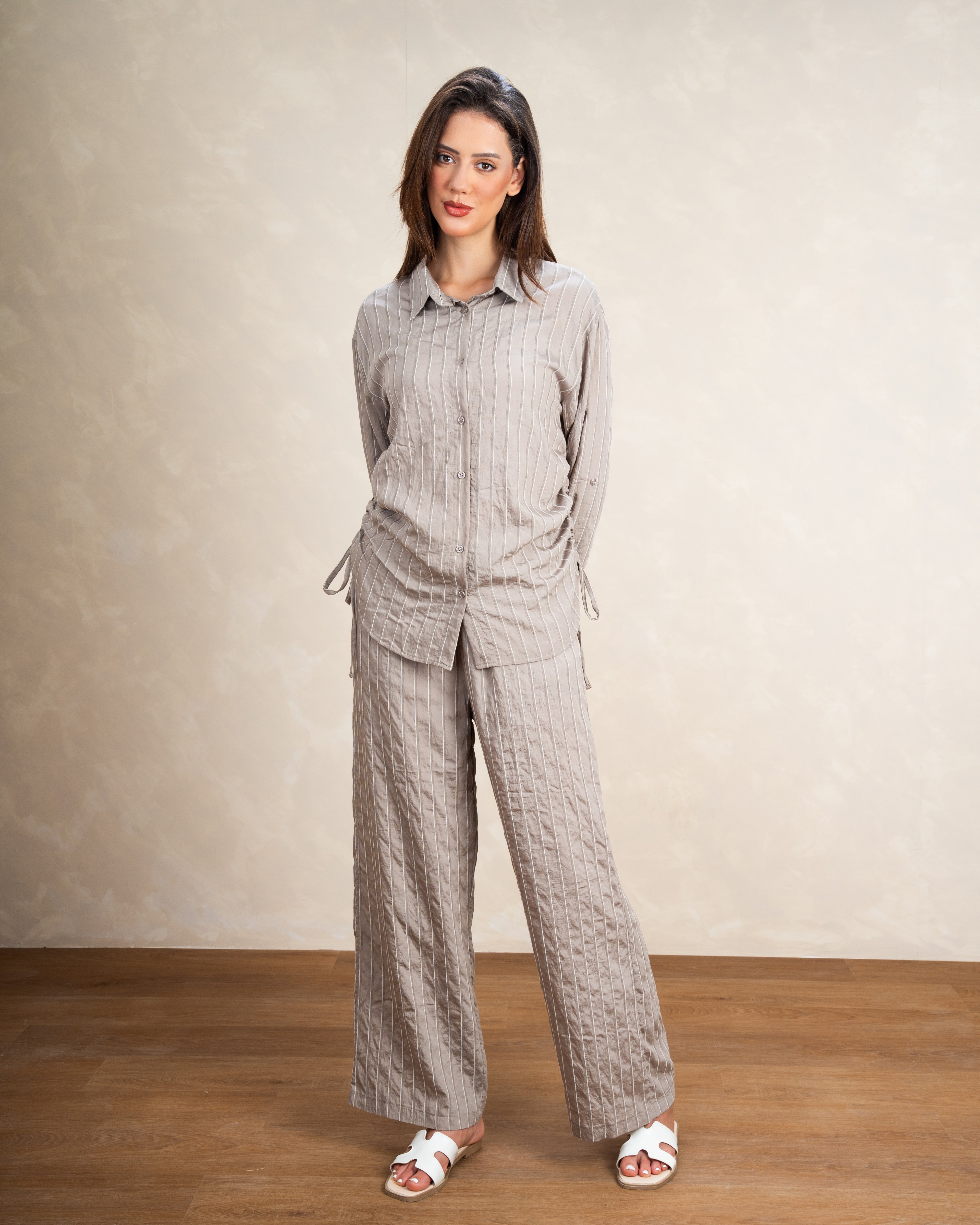 Vertical Striped Shirt With Subtle Color Line