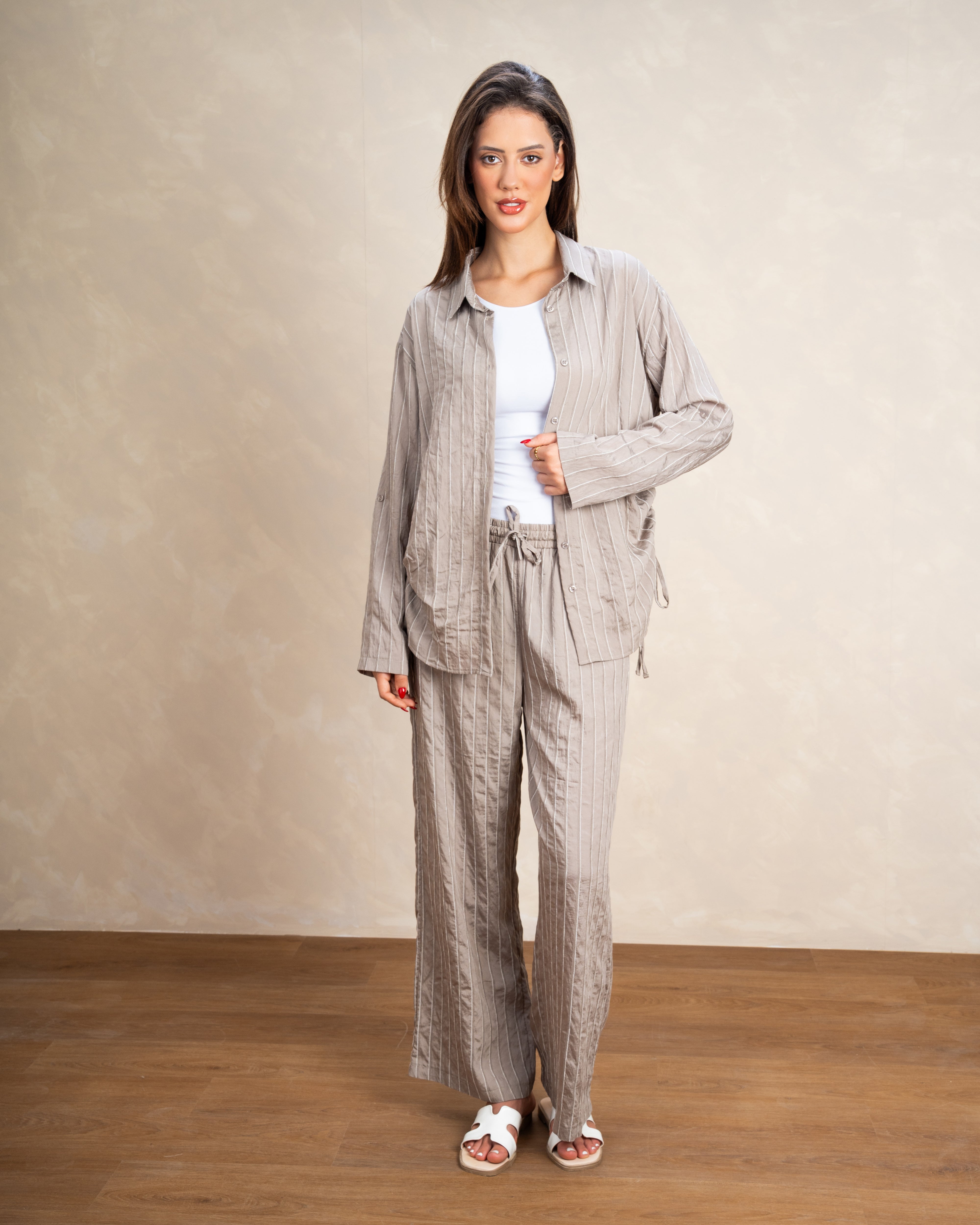 Vertical Striped Shirt With Subtle Color Line