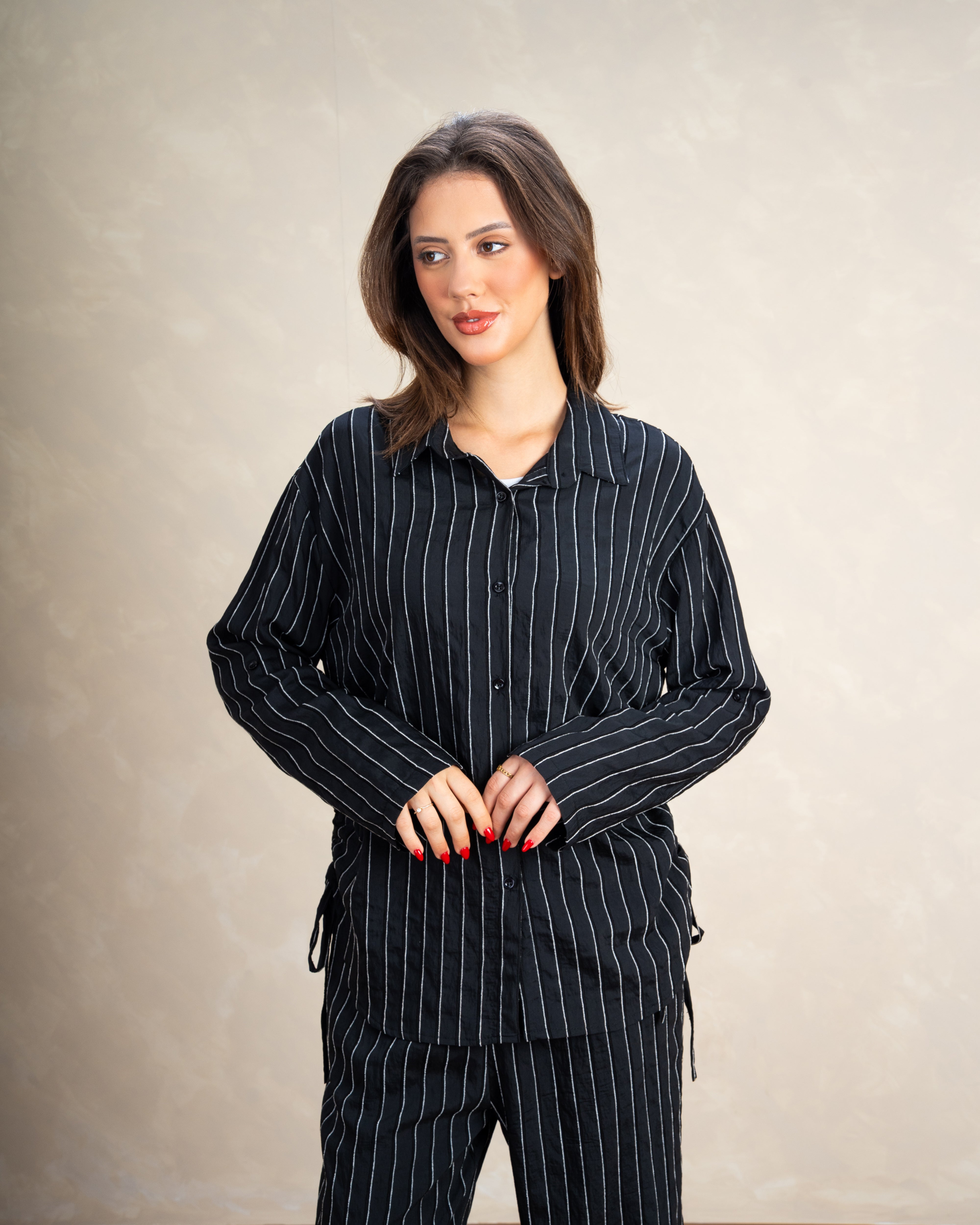 Vertical Striped Shirt With Subtle Color Line