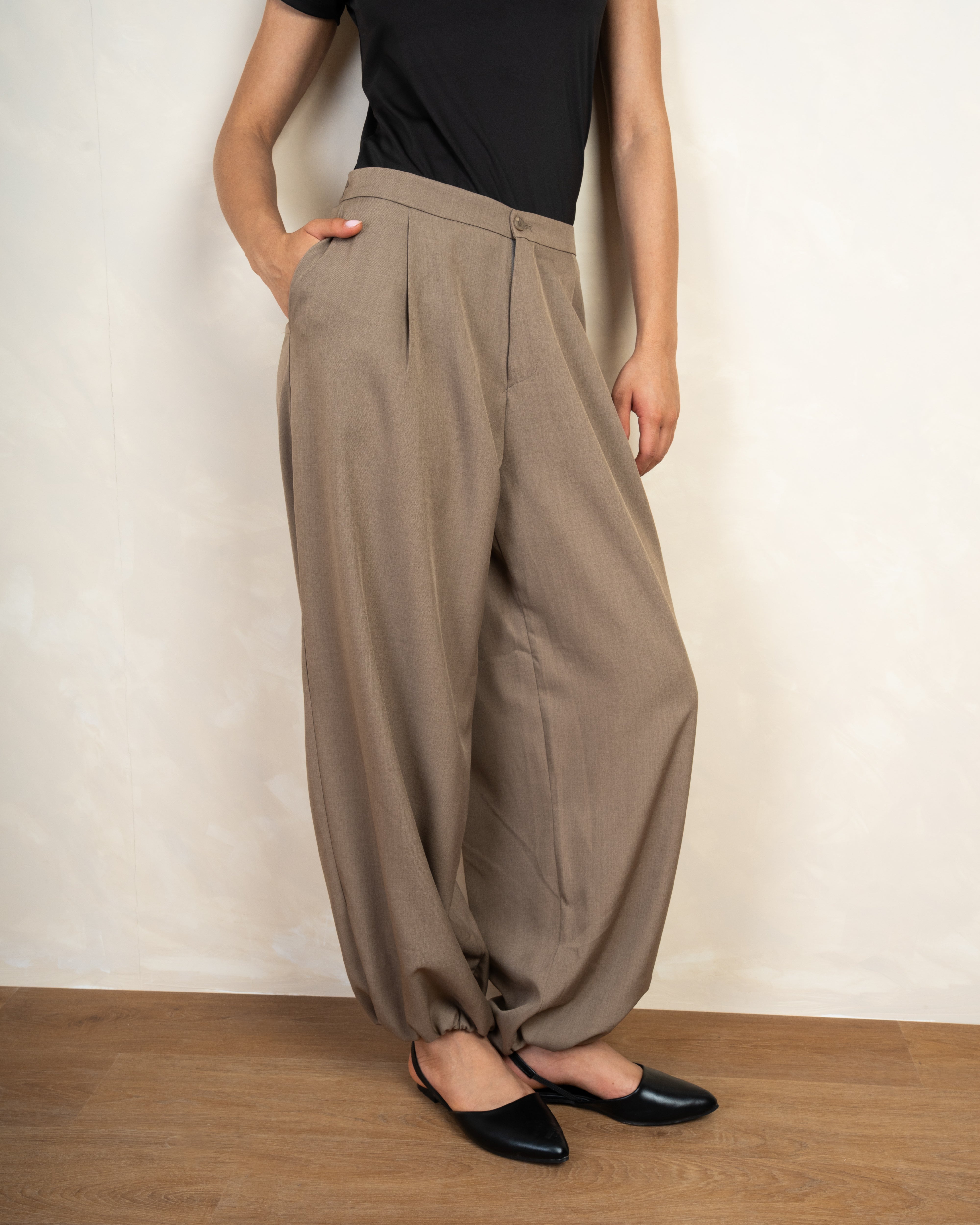 Classic Trouser With Elastic Leg