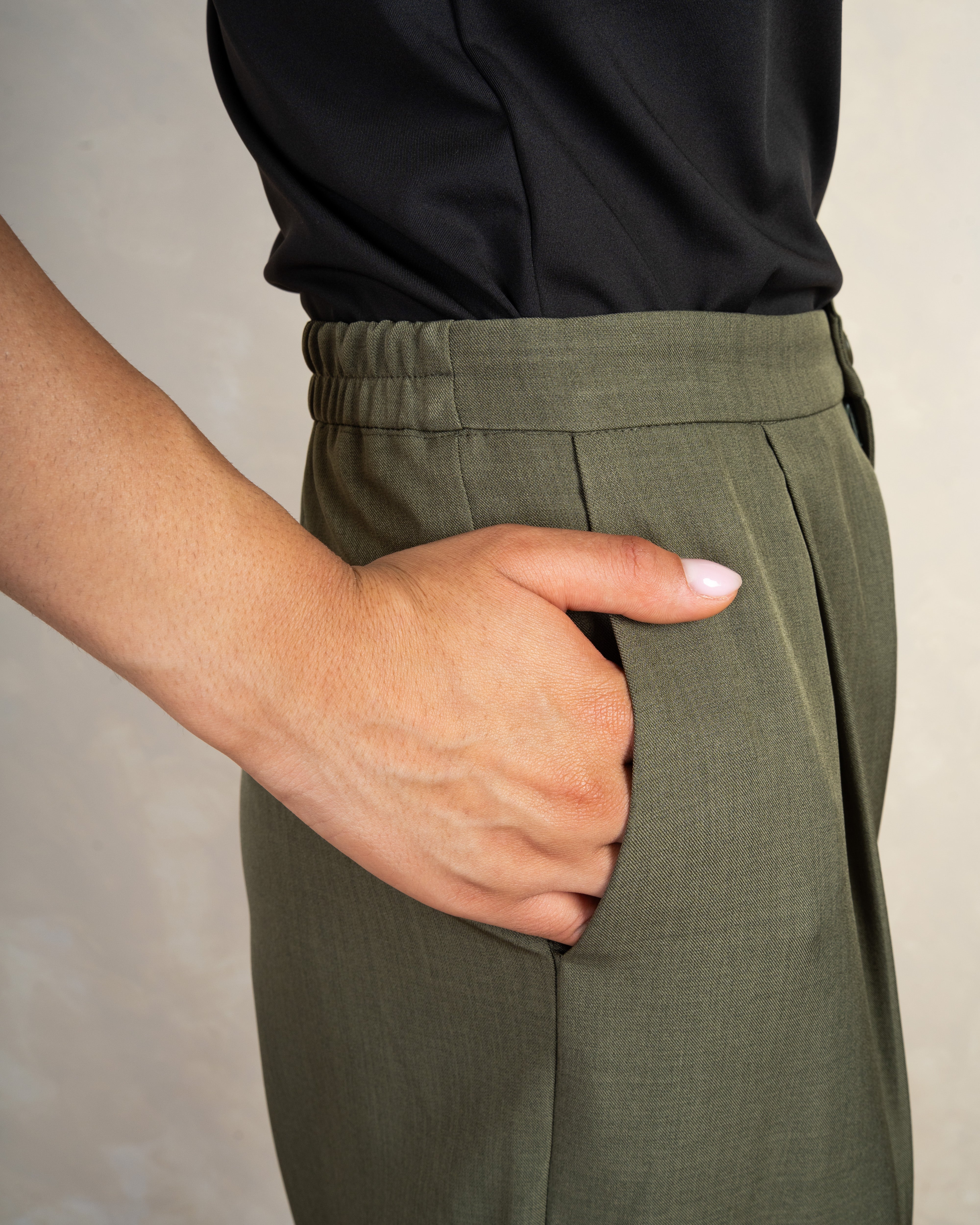 Classic Trouser With Elastic Leg
