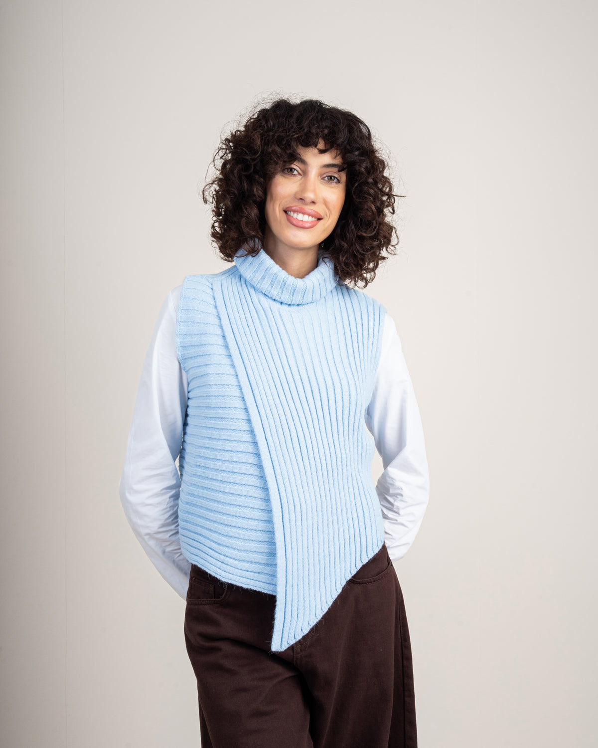 Knitted vest with a neckline