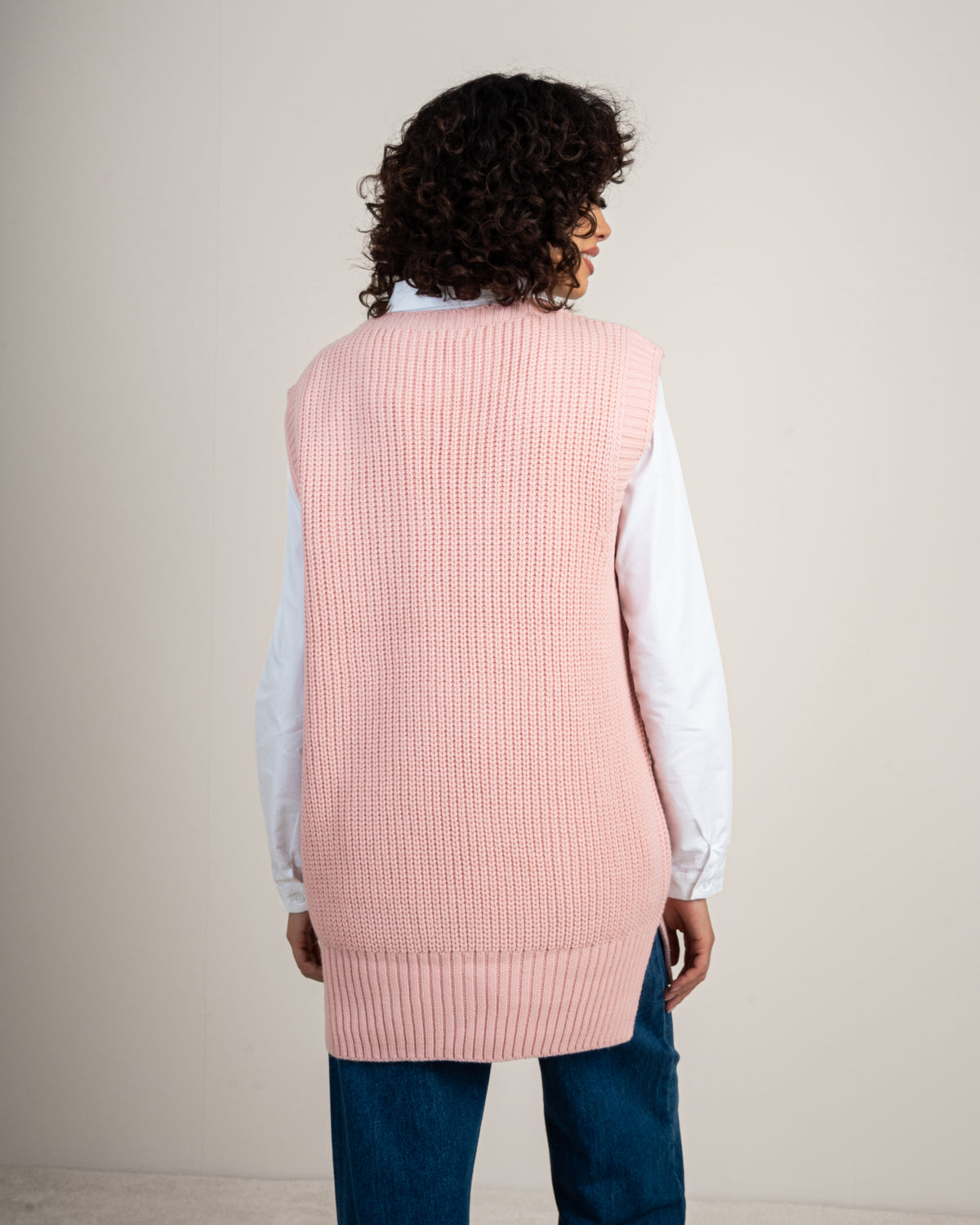 Side-open knit vest