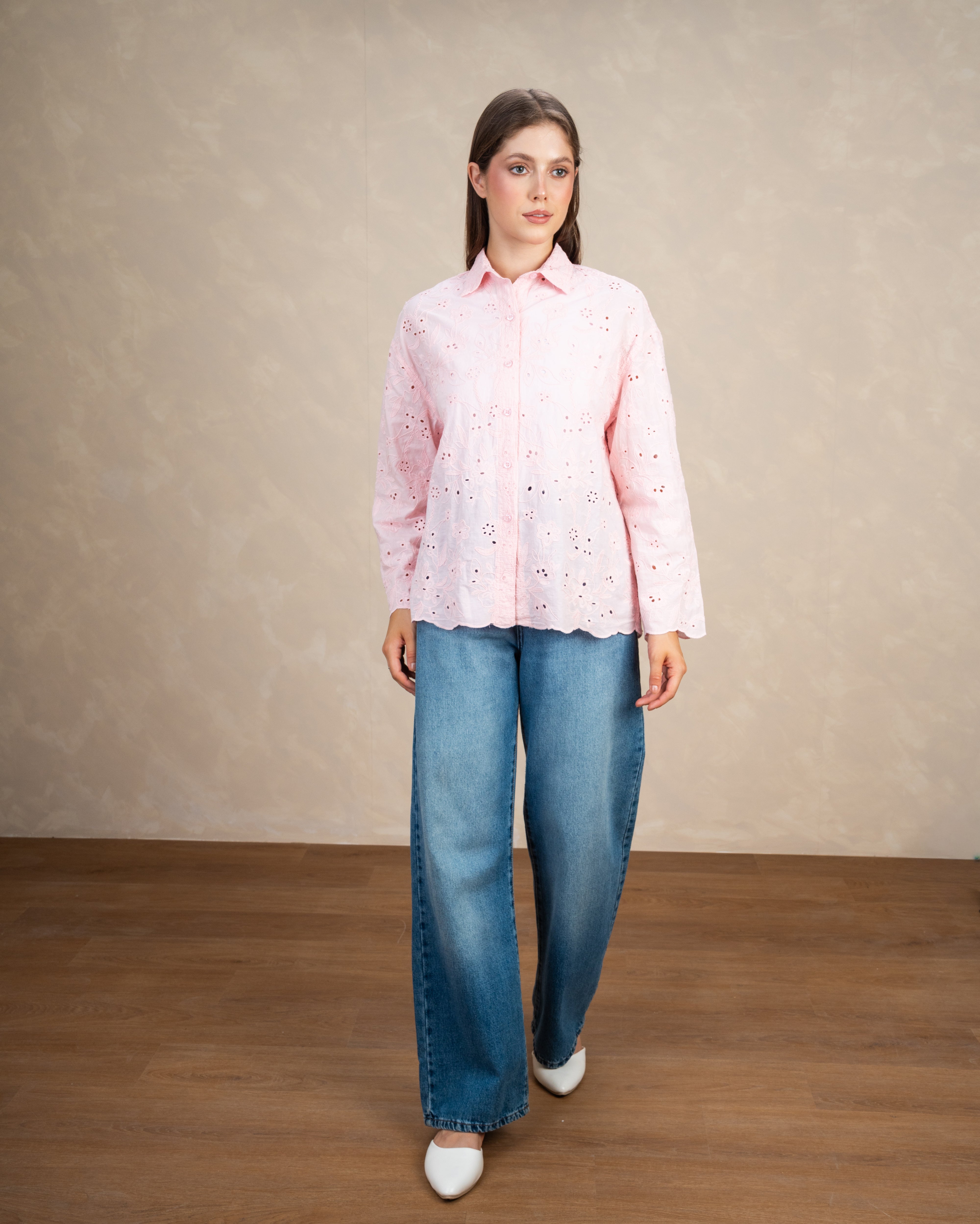 Floral Shirt With Lace Sleeves And Waist