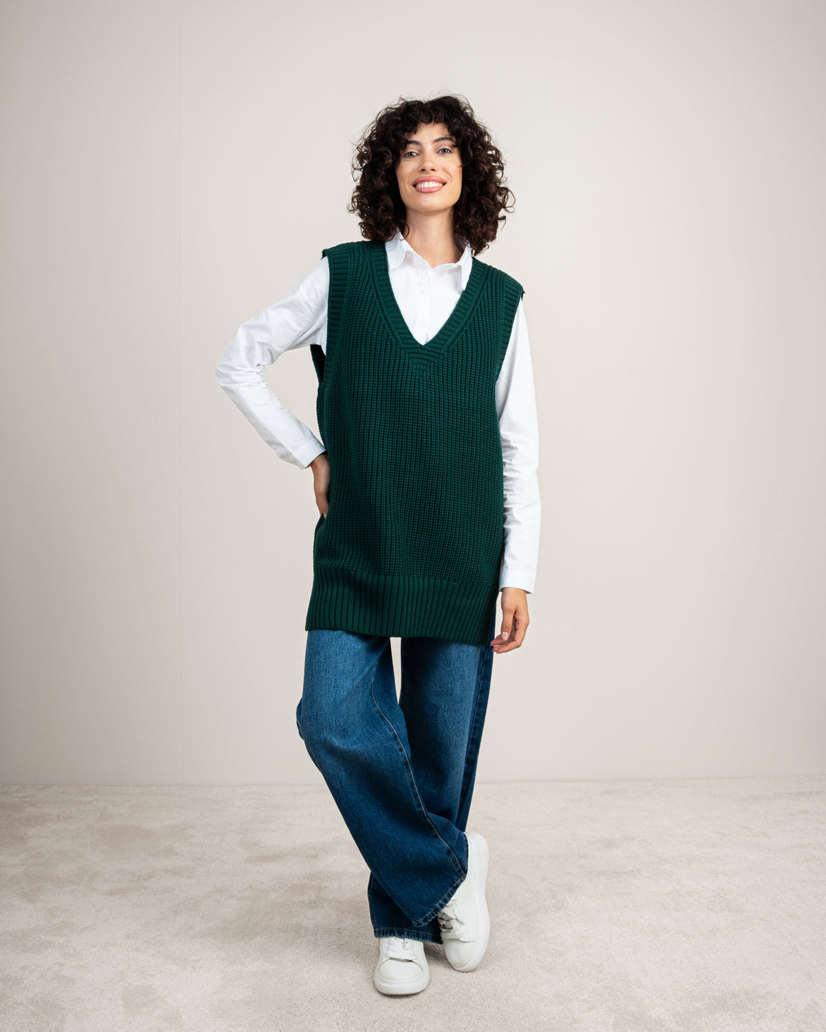 Side-open knit vest