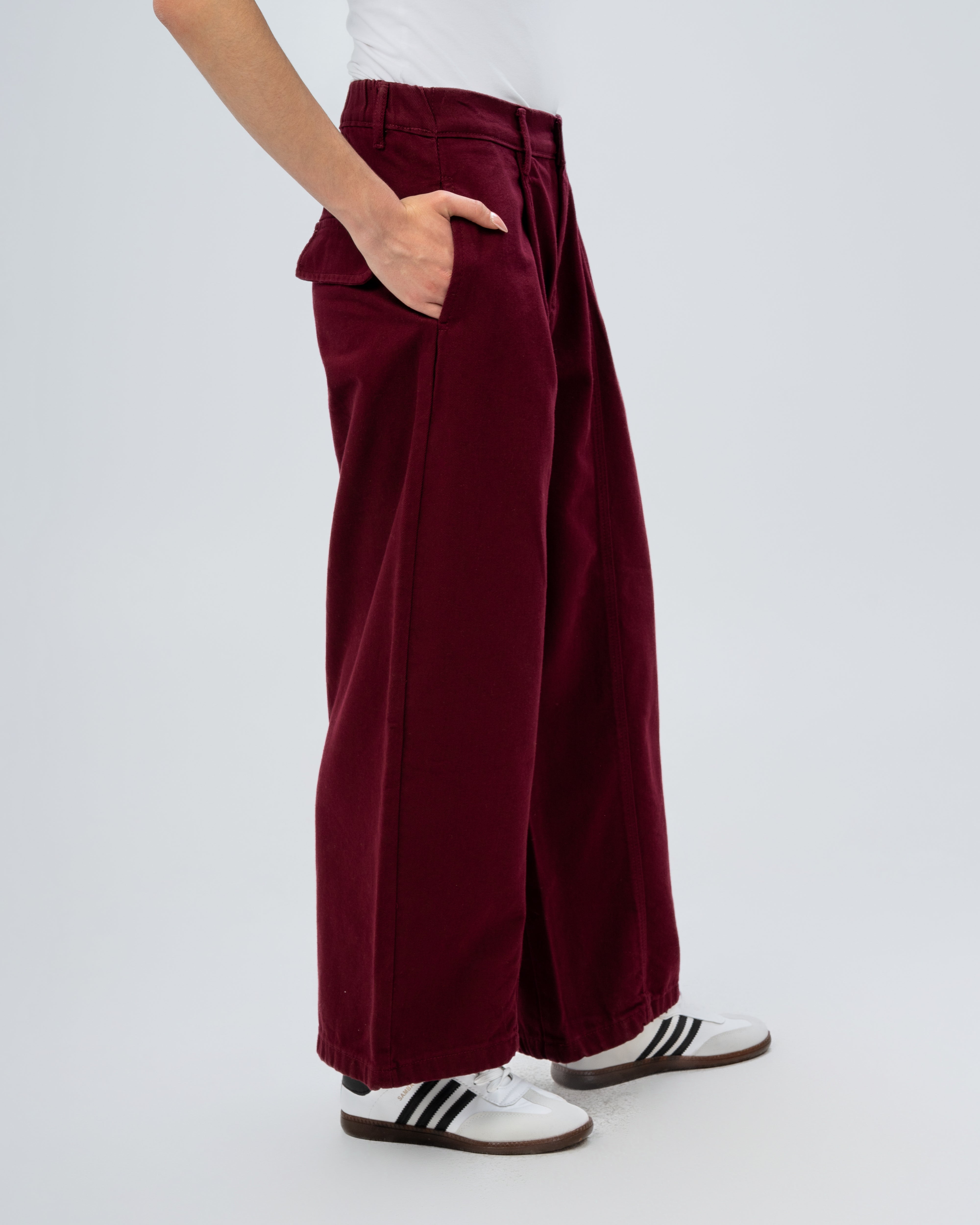 Gabardine trousers with two pockets