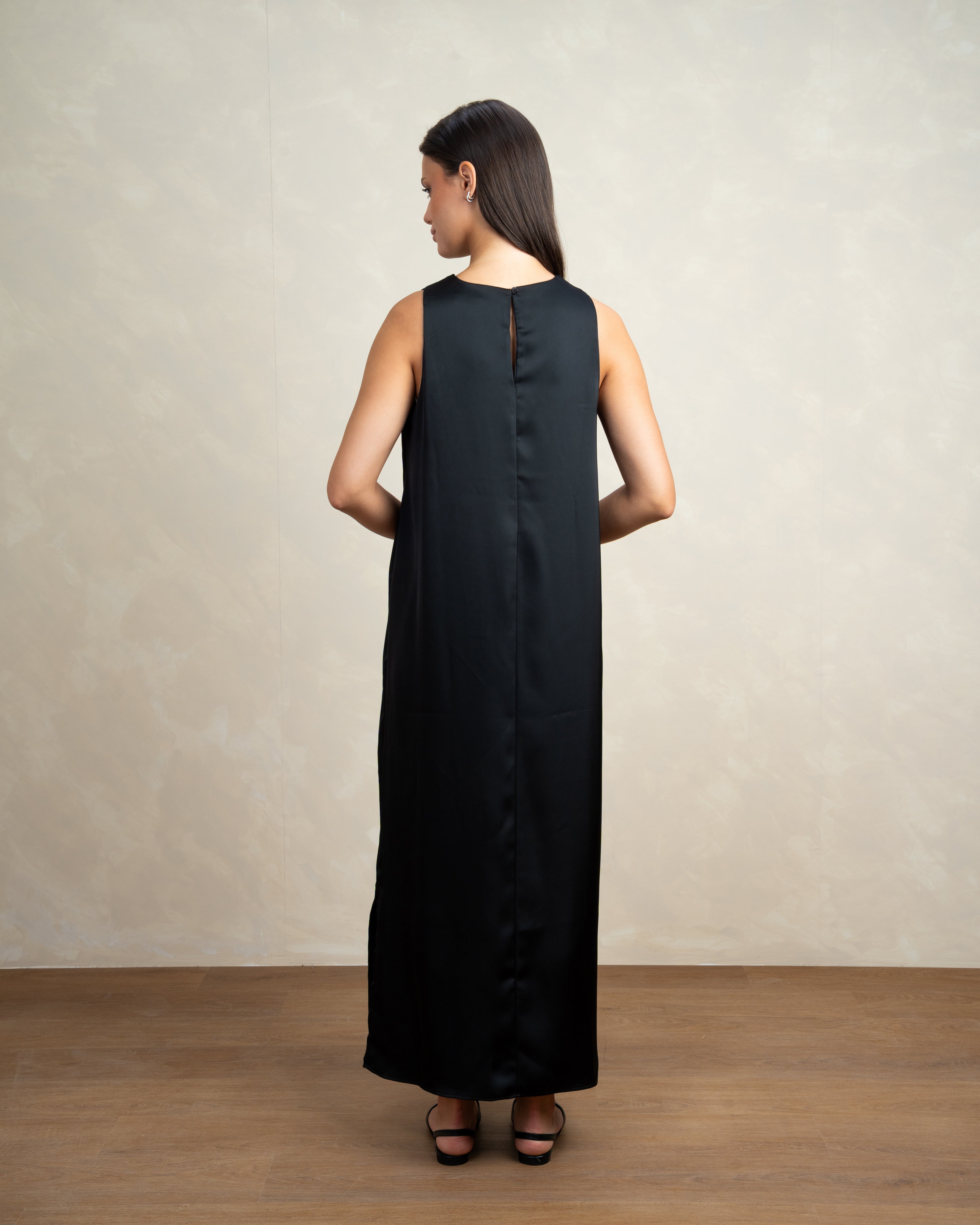 Plain Sleeveless Dress In Different Colors