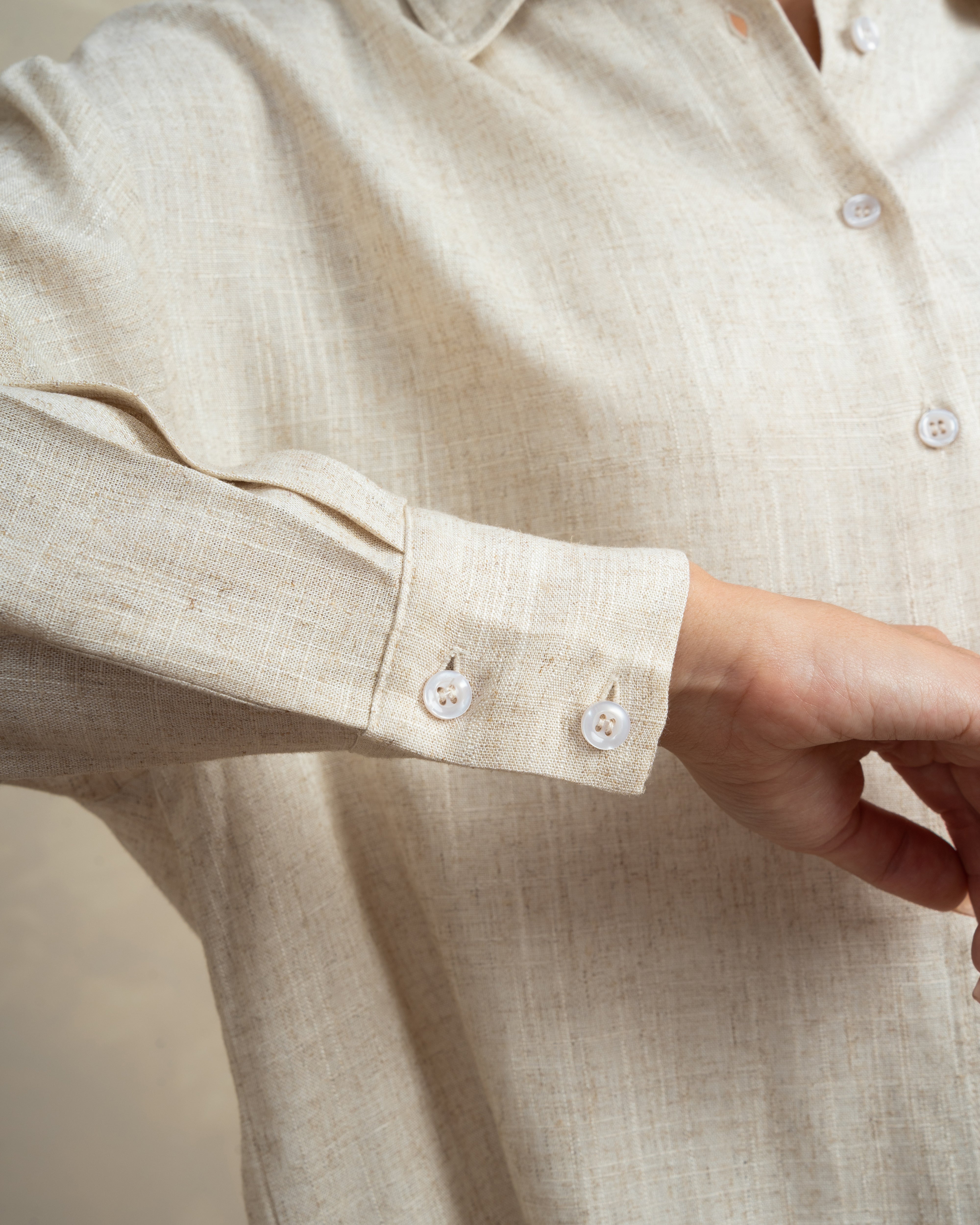 Plain Linen Shirt With Colored Buttons