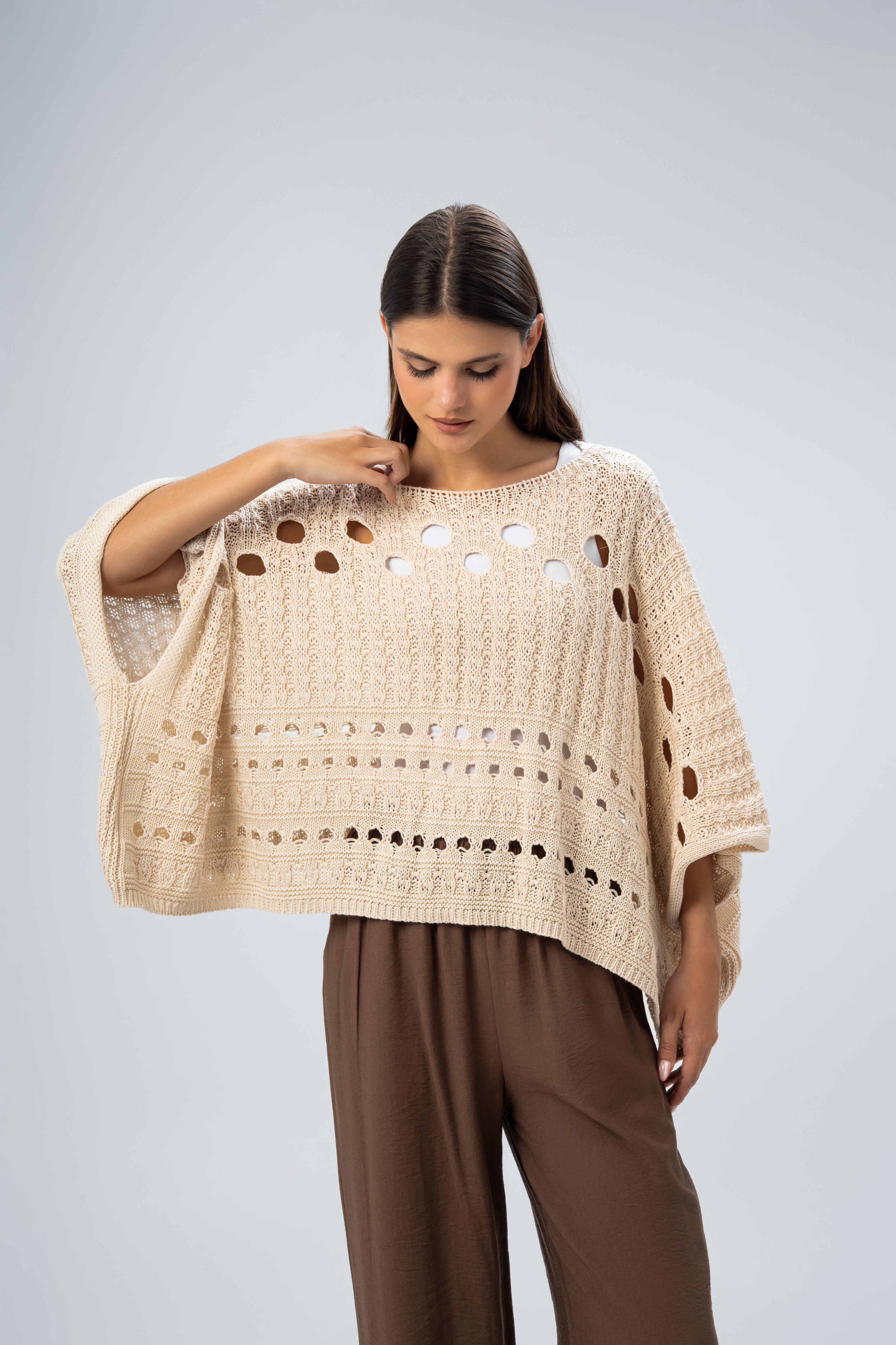 Knitwear Pullover - With Cutout Circles