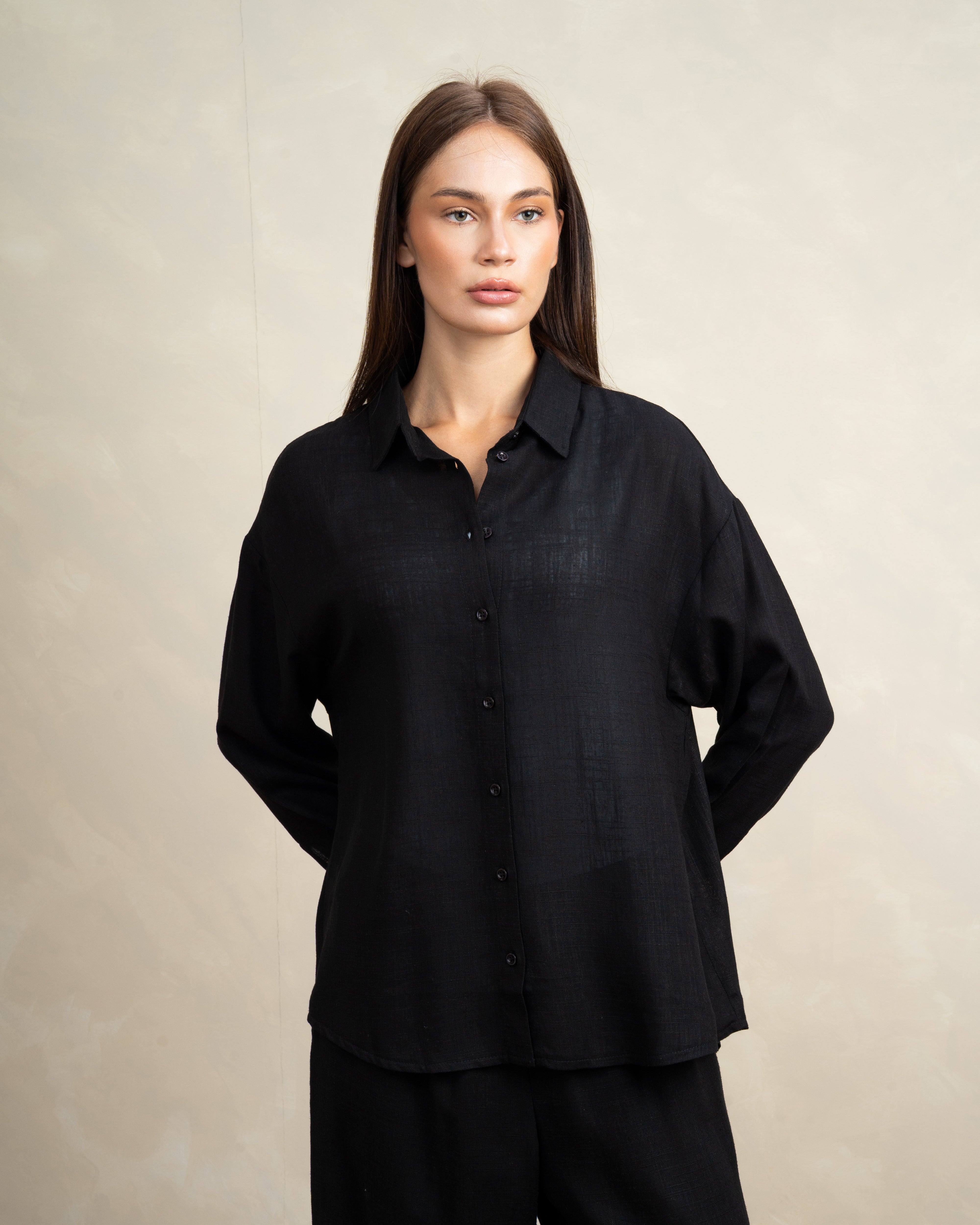 Plain Linen Shirt With Colored Buttons