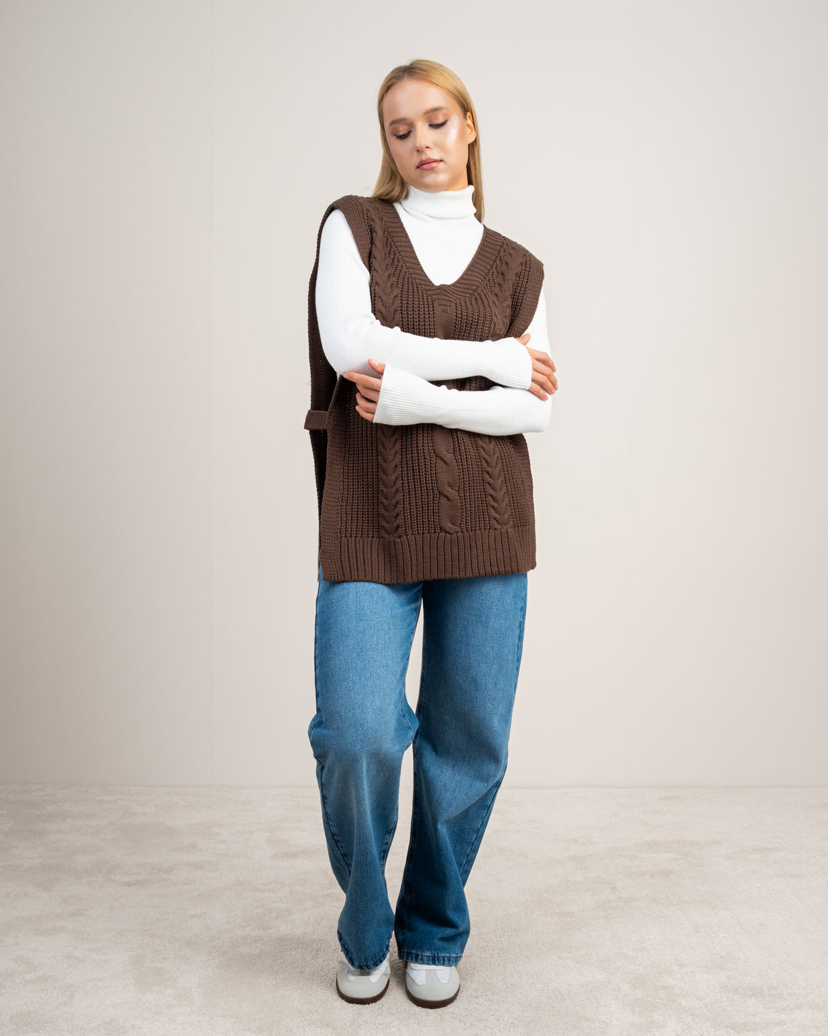 Cable Knitwear Vest - With Belt