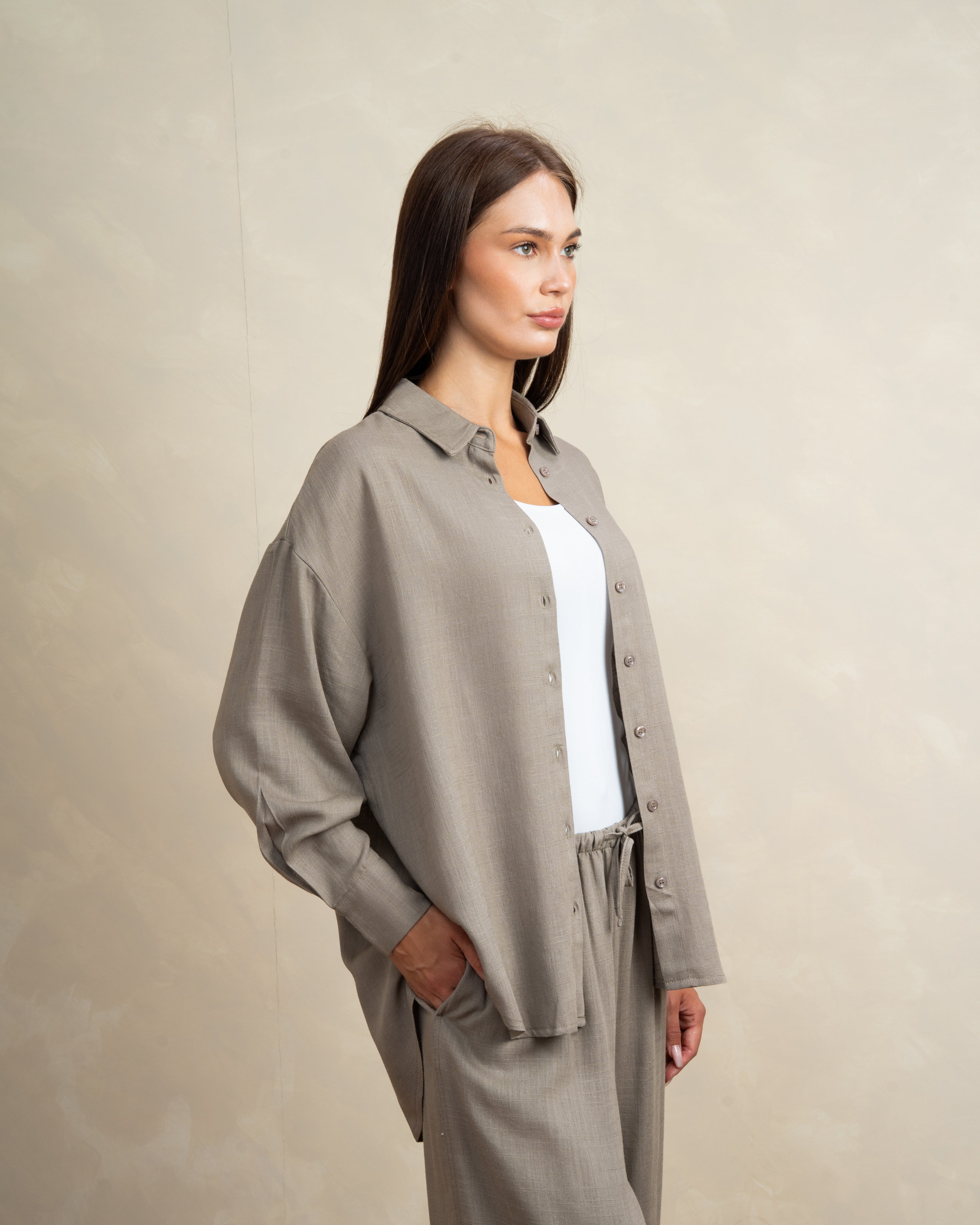 Plain Linen Shirt With Colored Buttons