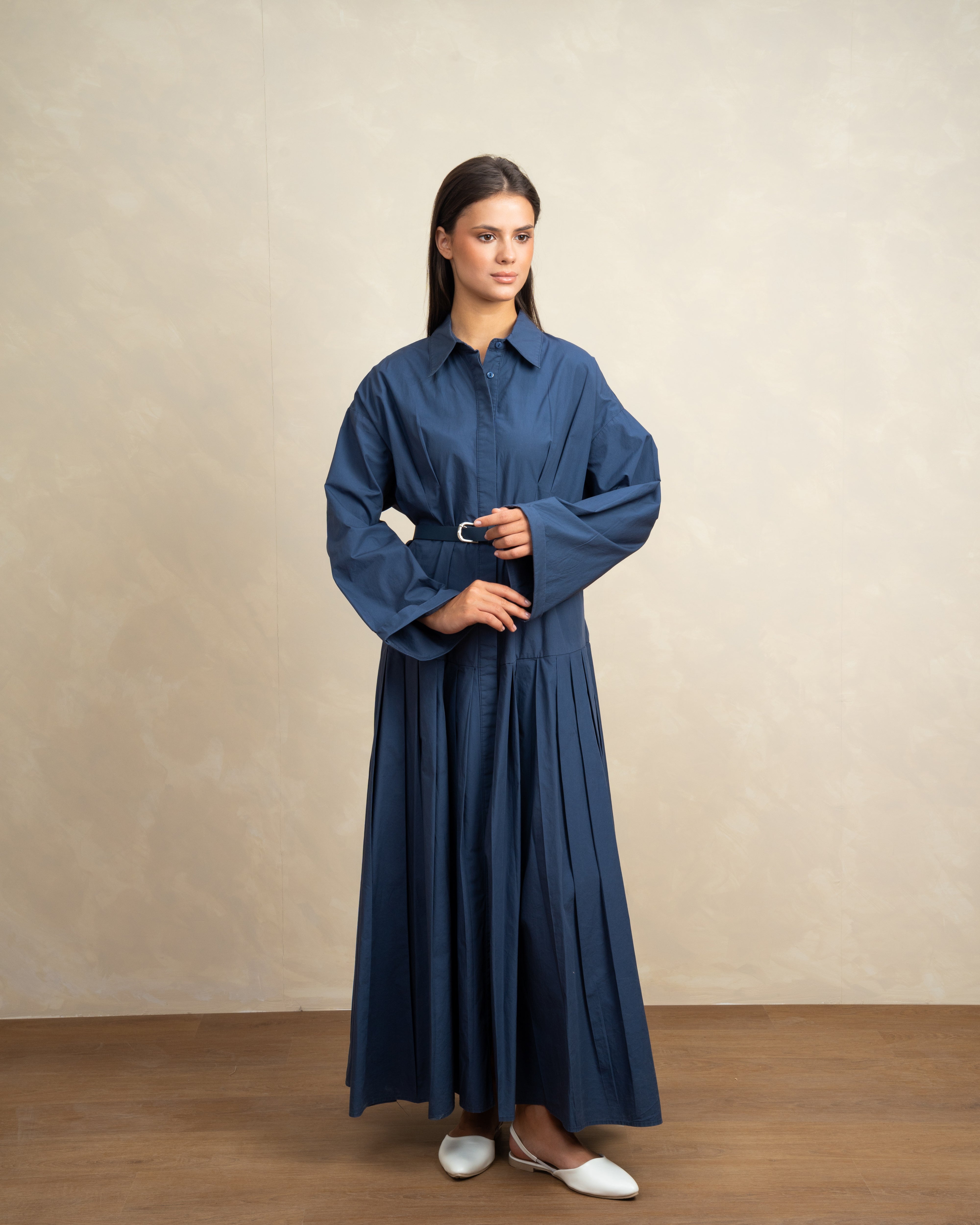 Wide Dress With Belt And Wide Sleeves