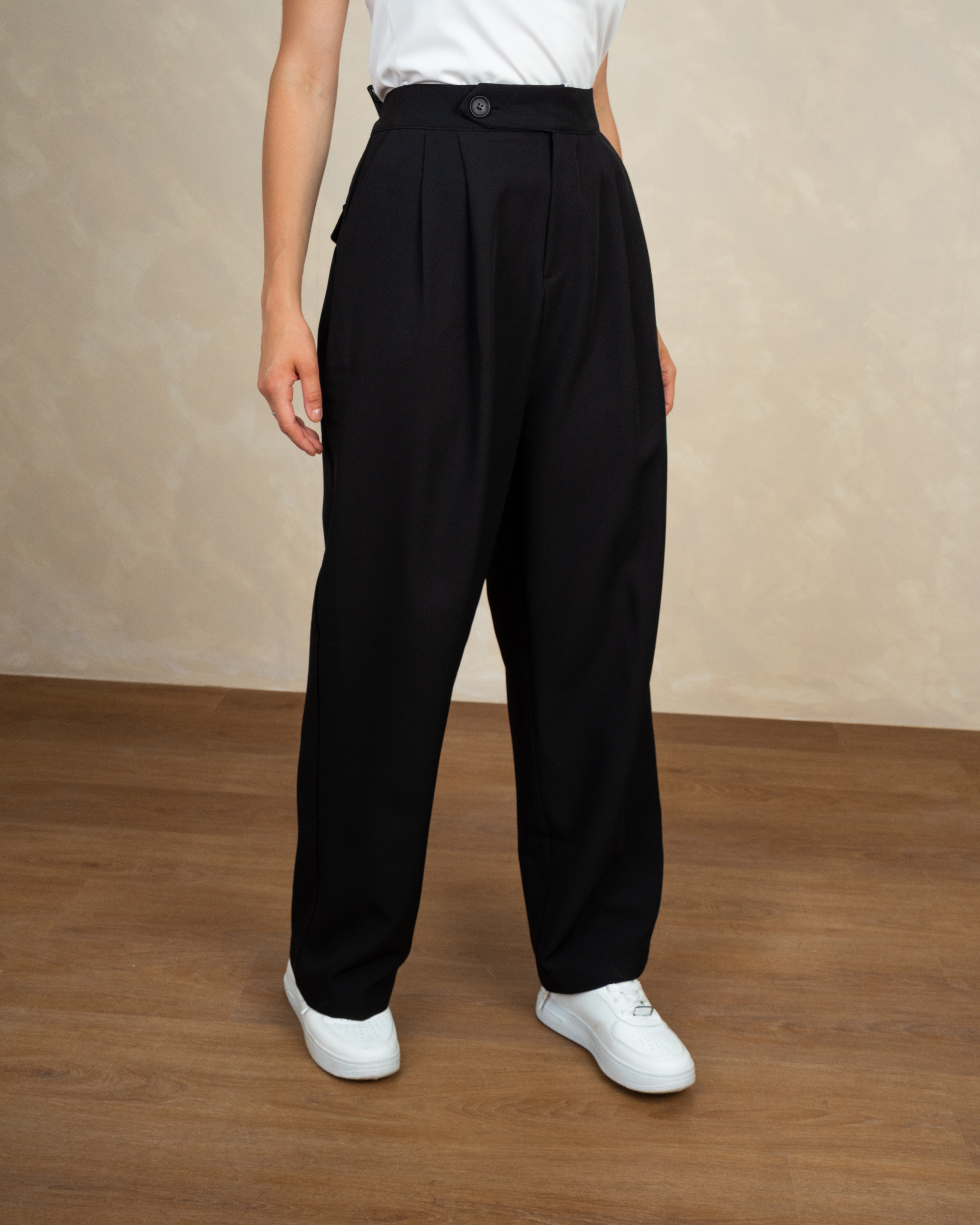 Classic Plain Trousers With Single Button
