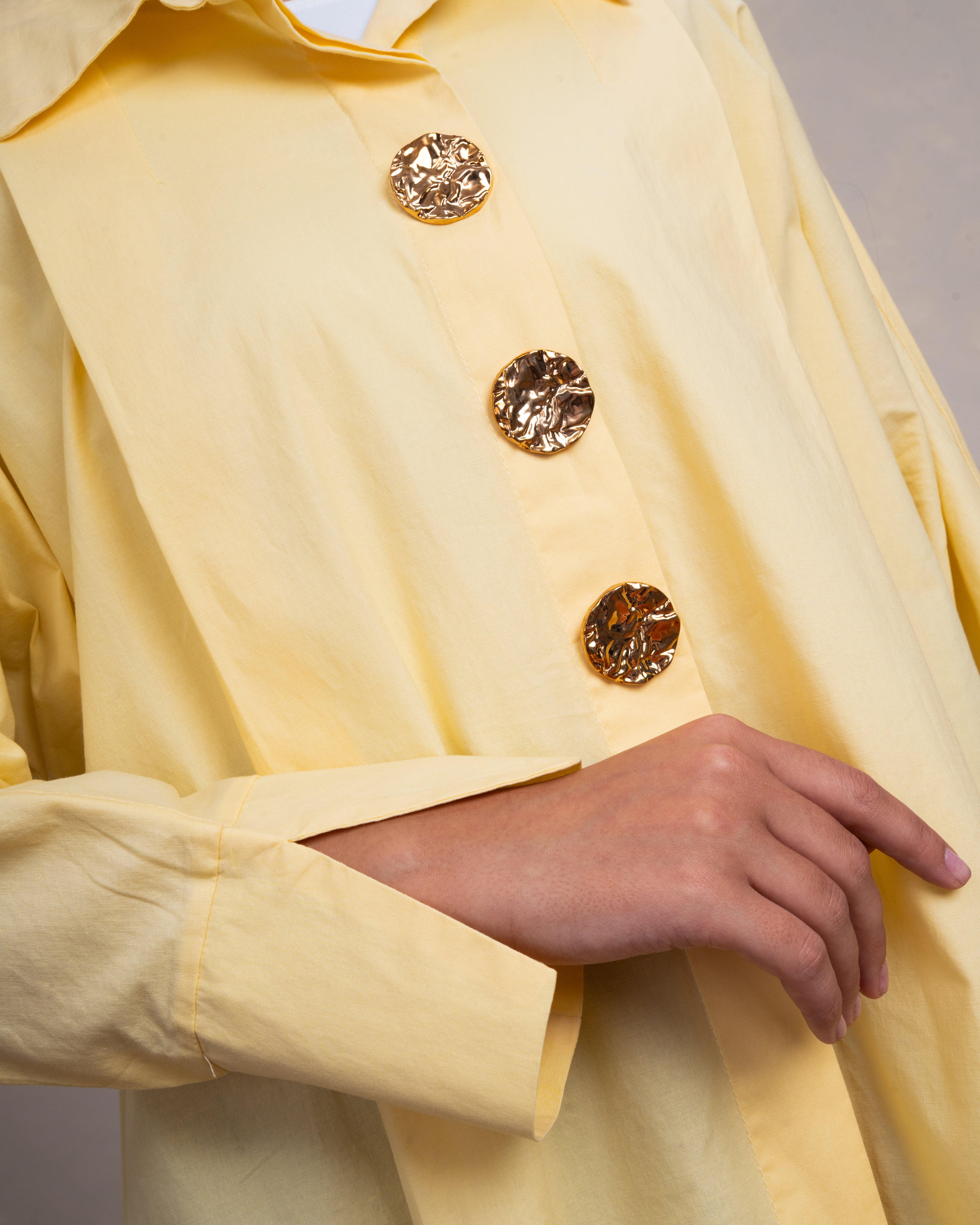 Plain Poplin Shirt With Gold Buttons