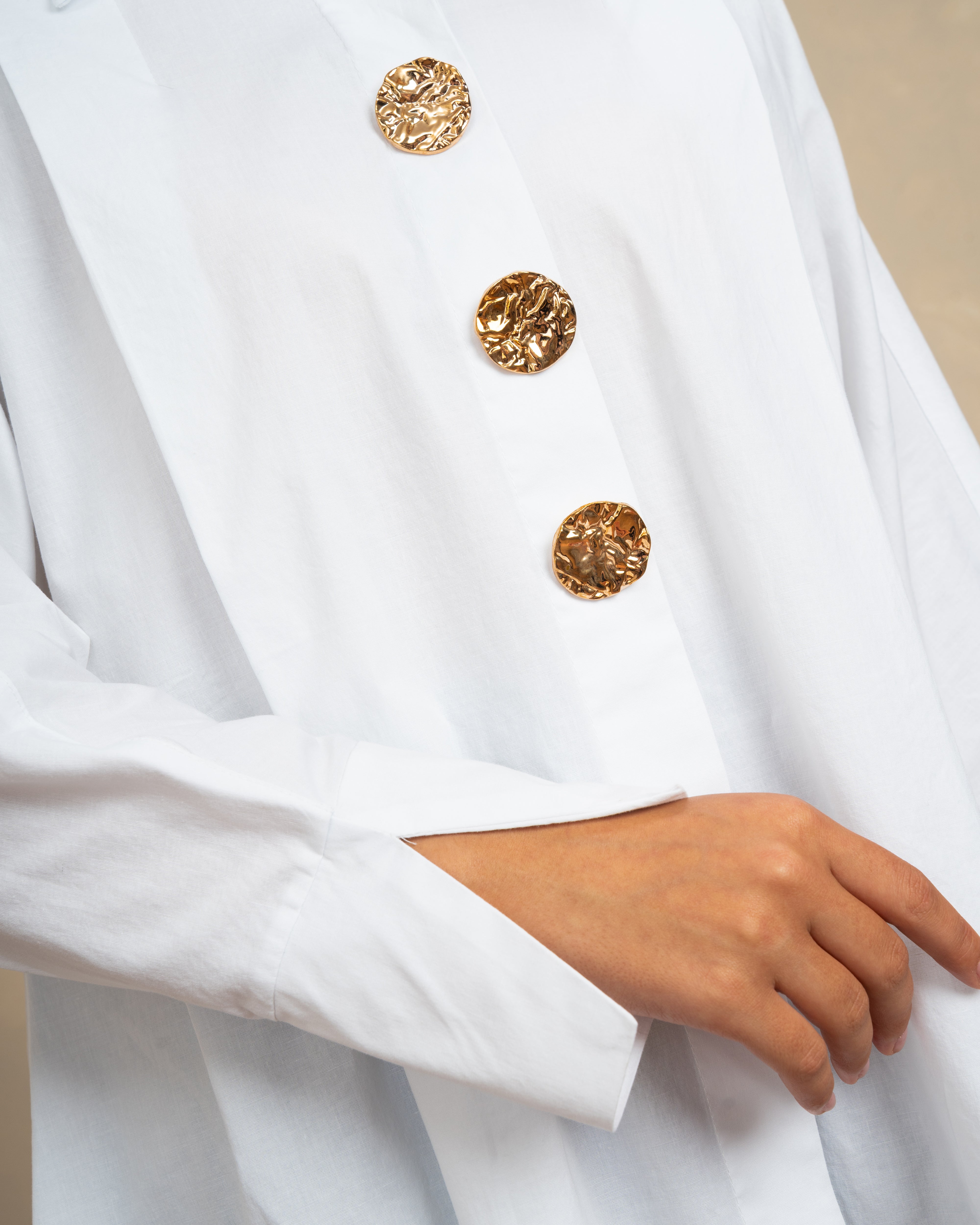 Plain Poplin Shirt With Gold Buttons