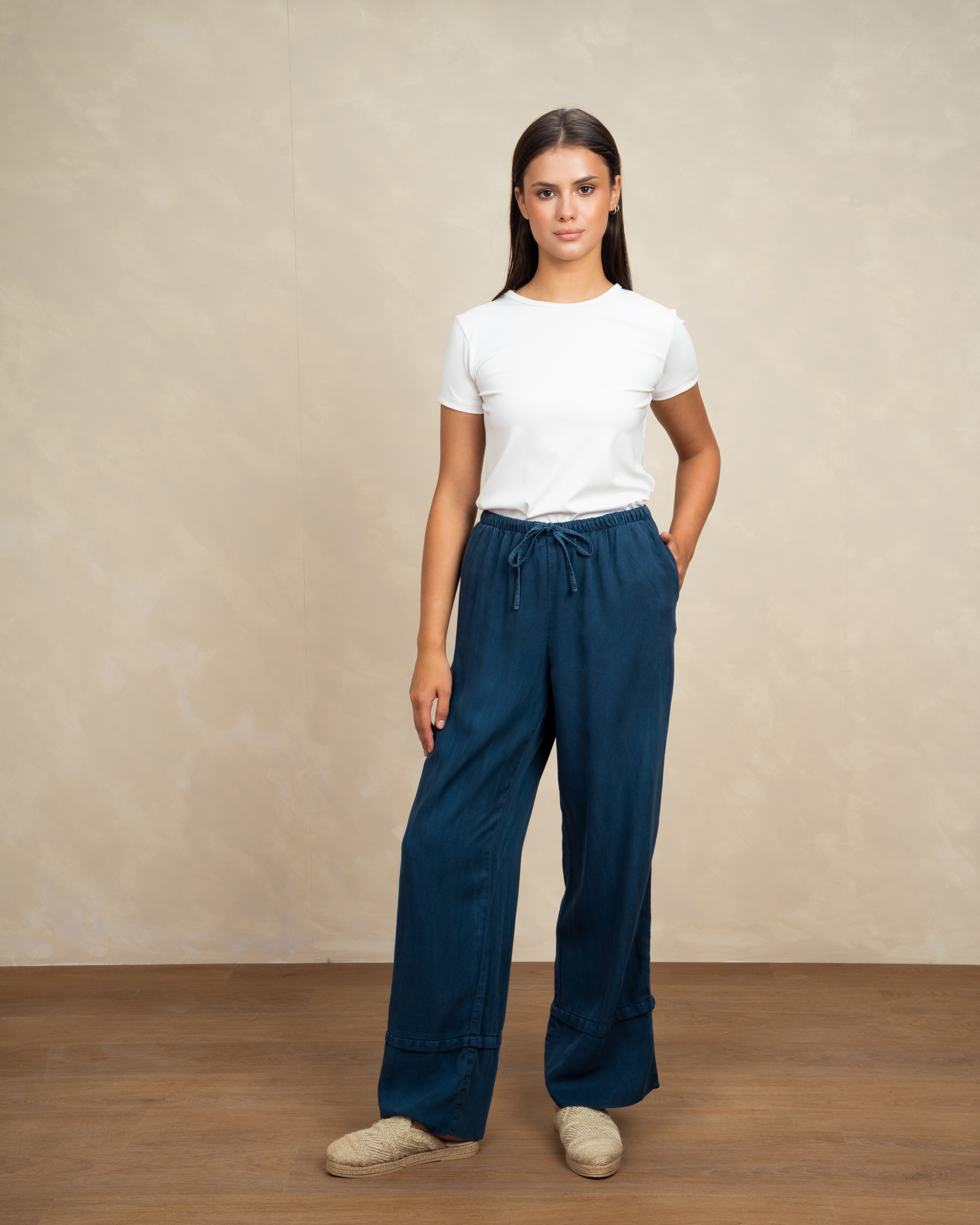 Wide Leg Trouser - With Ankle Detail