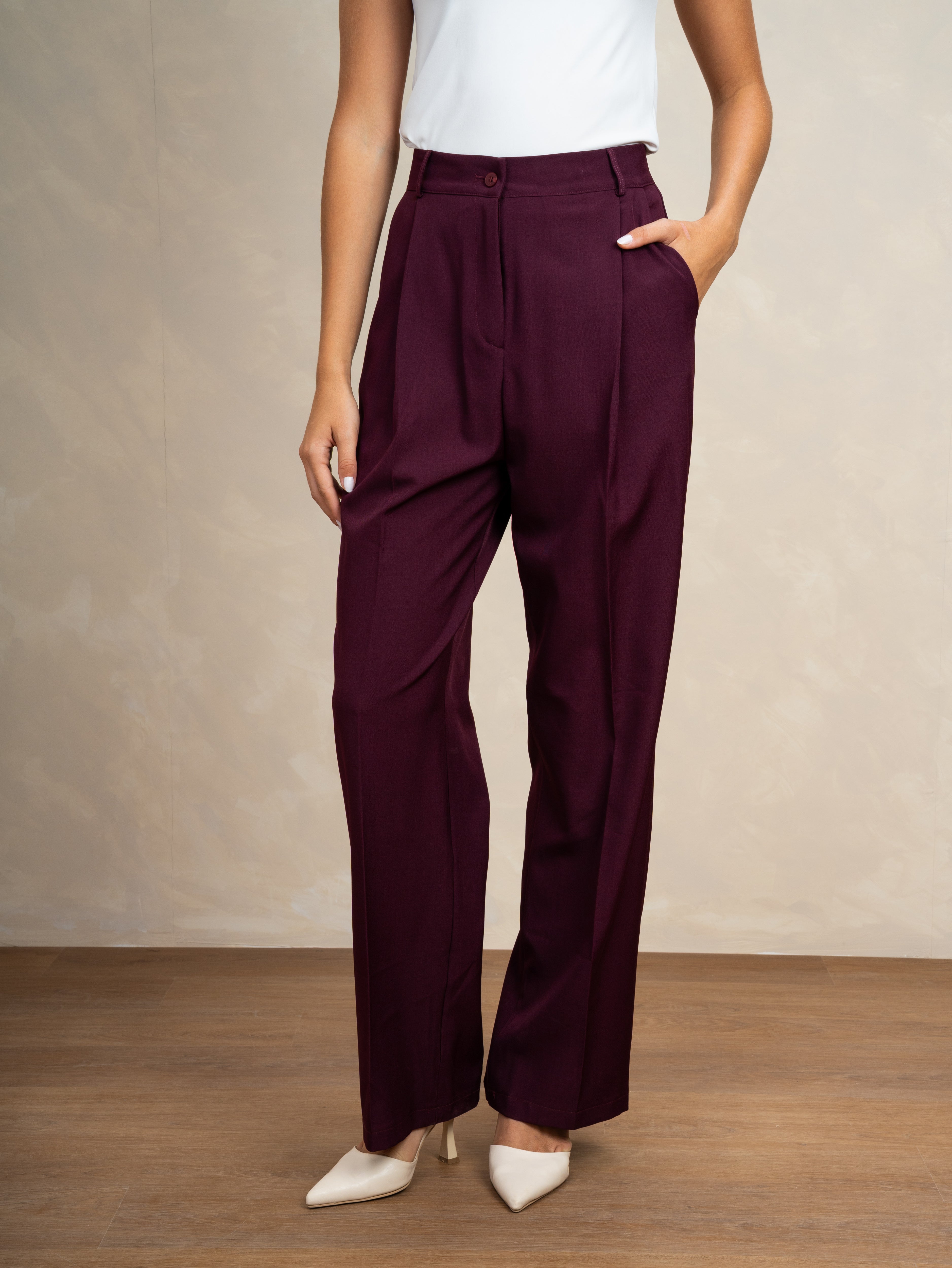 Classic Straight Leg - Trouser With Waist Button