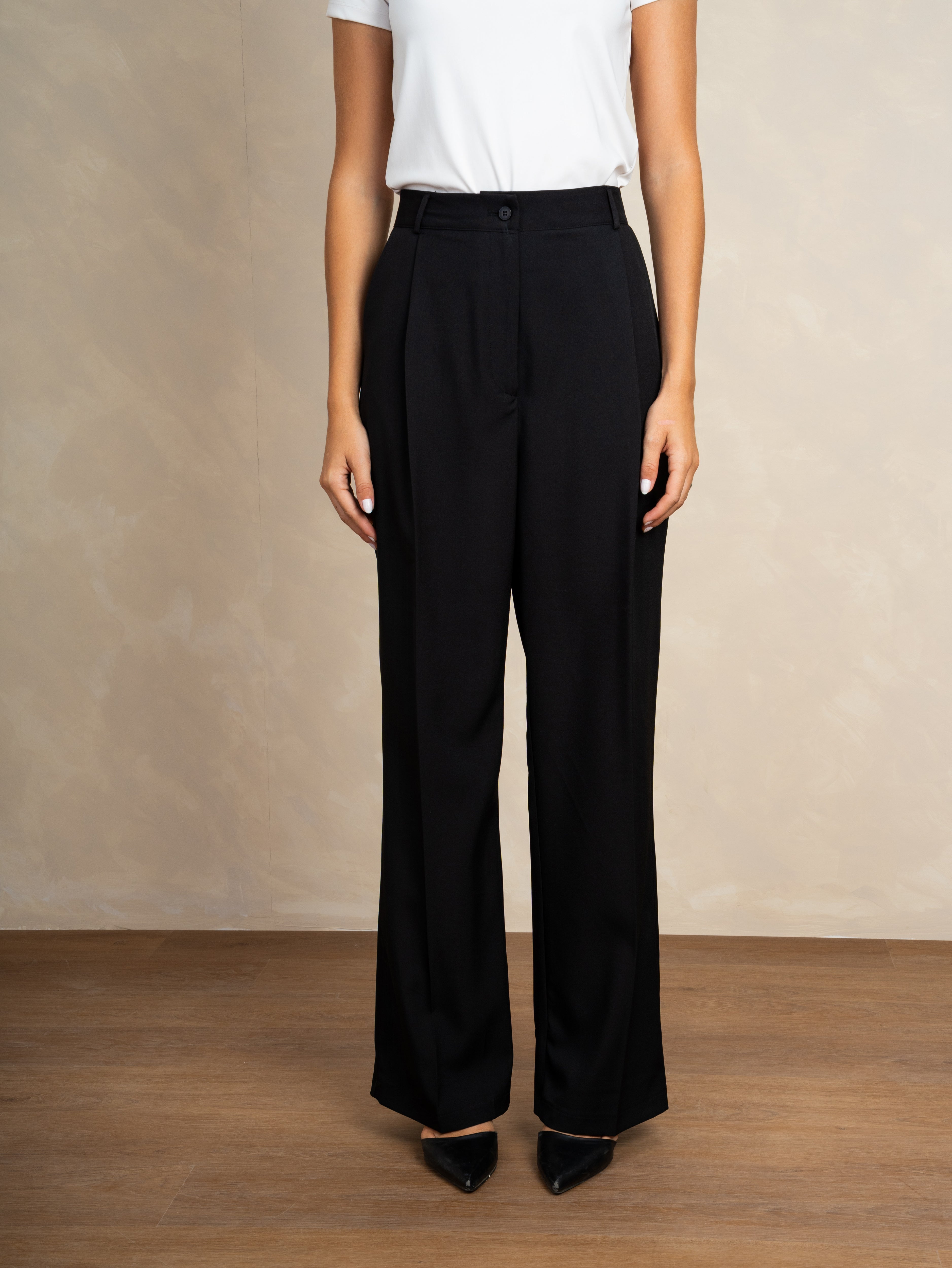 Classic Straight Leg - Trouser With Waist Button